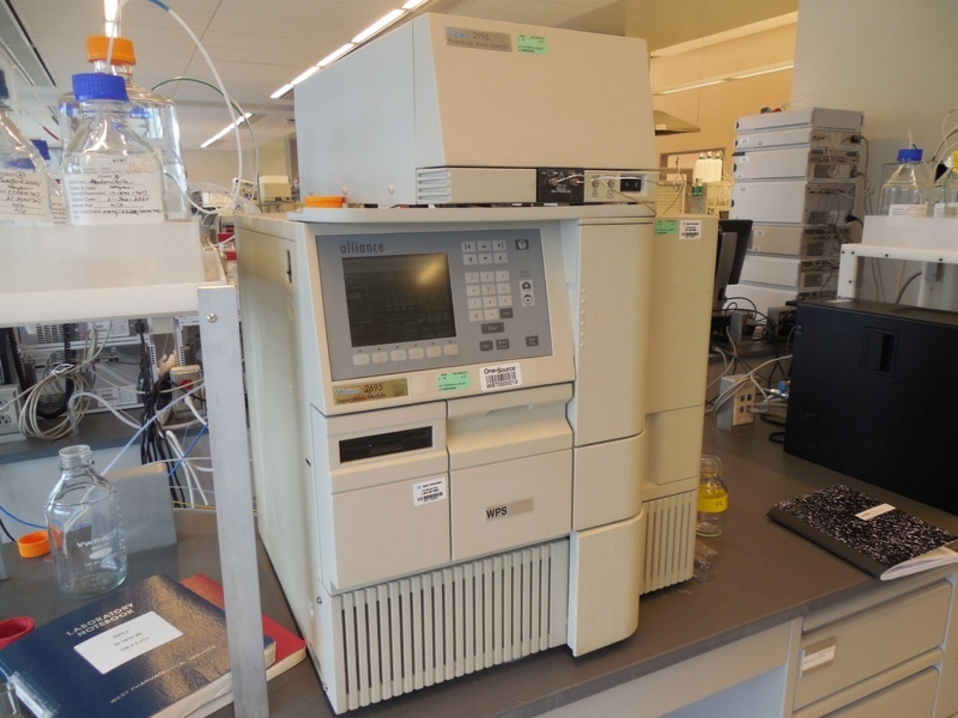 Waters Model 2695 Separations Module HPLC (High Performance Liquid Chromatograph) with Waters - Image 2 of 2