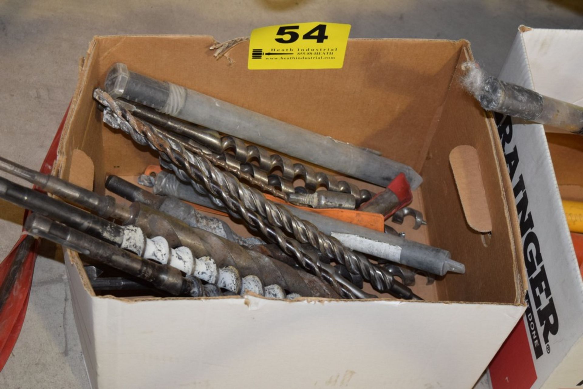 LOT ASSORTED AUGER AND HAMMER DRILL BITS