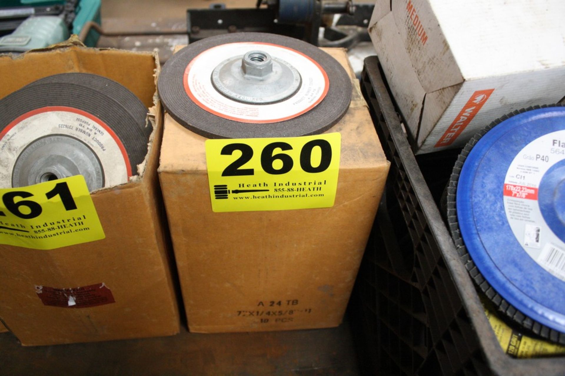 7" GRINDING WHEELS IN BOX