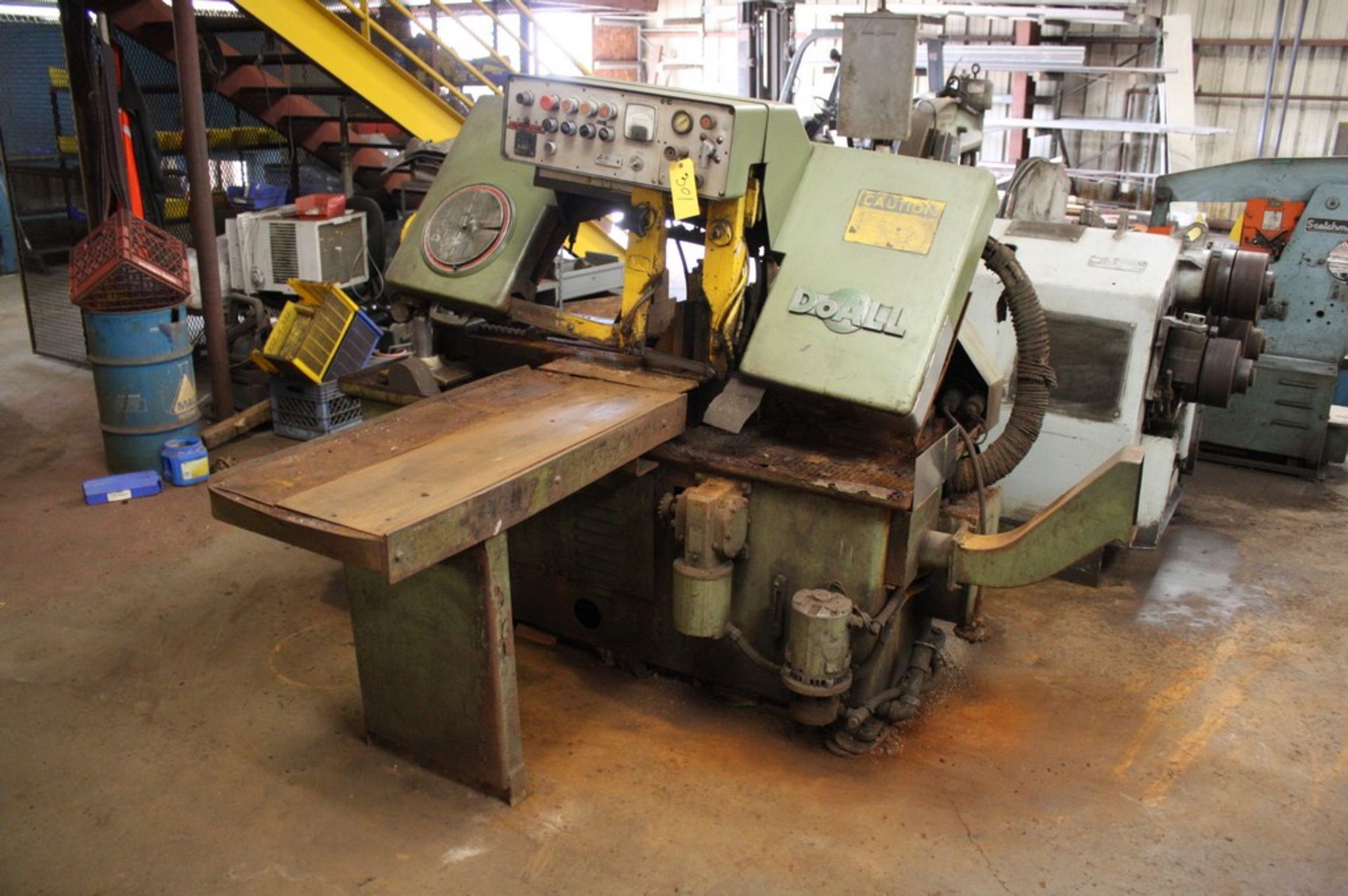 DO-ALL MODEL C-8015 14” X 18”  AUTOMATIC HORIZONTAL METAL BANDSAW S/N 190-77960: With 10’ X 21”