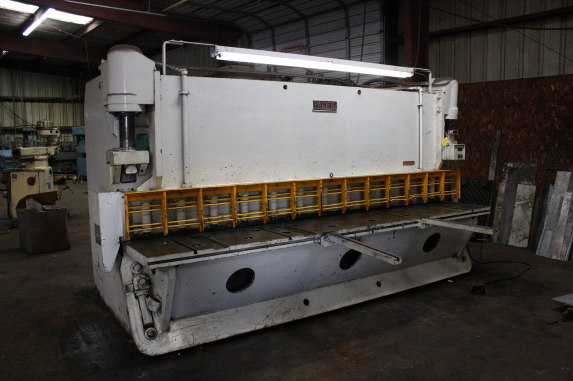 PACIFIC MODEL 375-R-12 3/8” X 12’ HYDRAULIC POWER SQUARING SHEAR S/N 513855: 12’ X 3/8” At 5/16”/