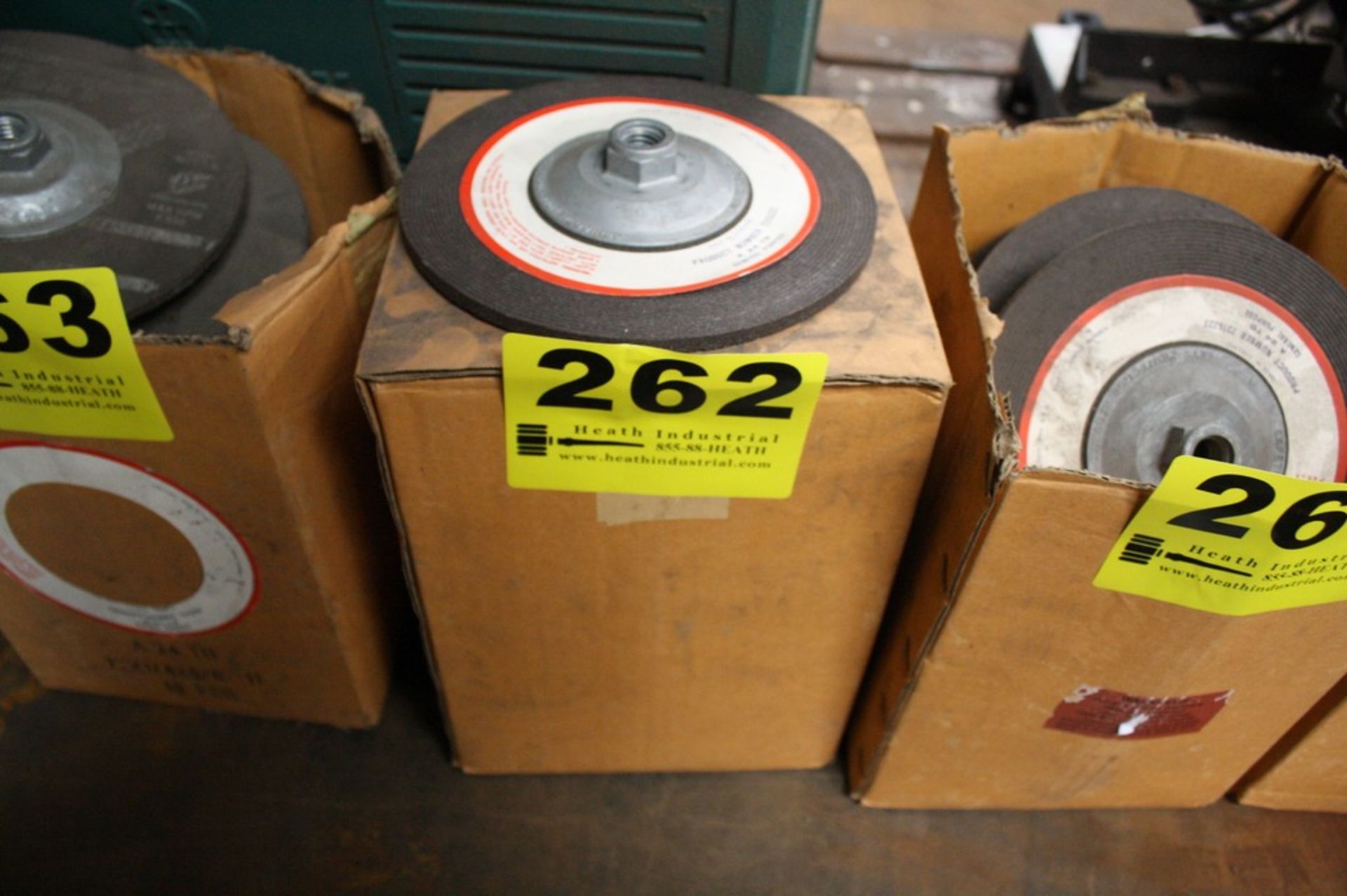 7" GRINDING WHEELS IN BOX