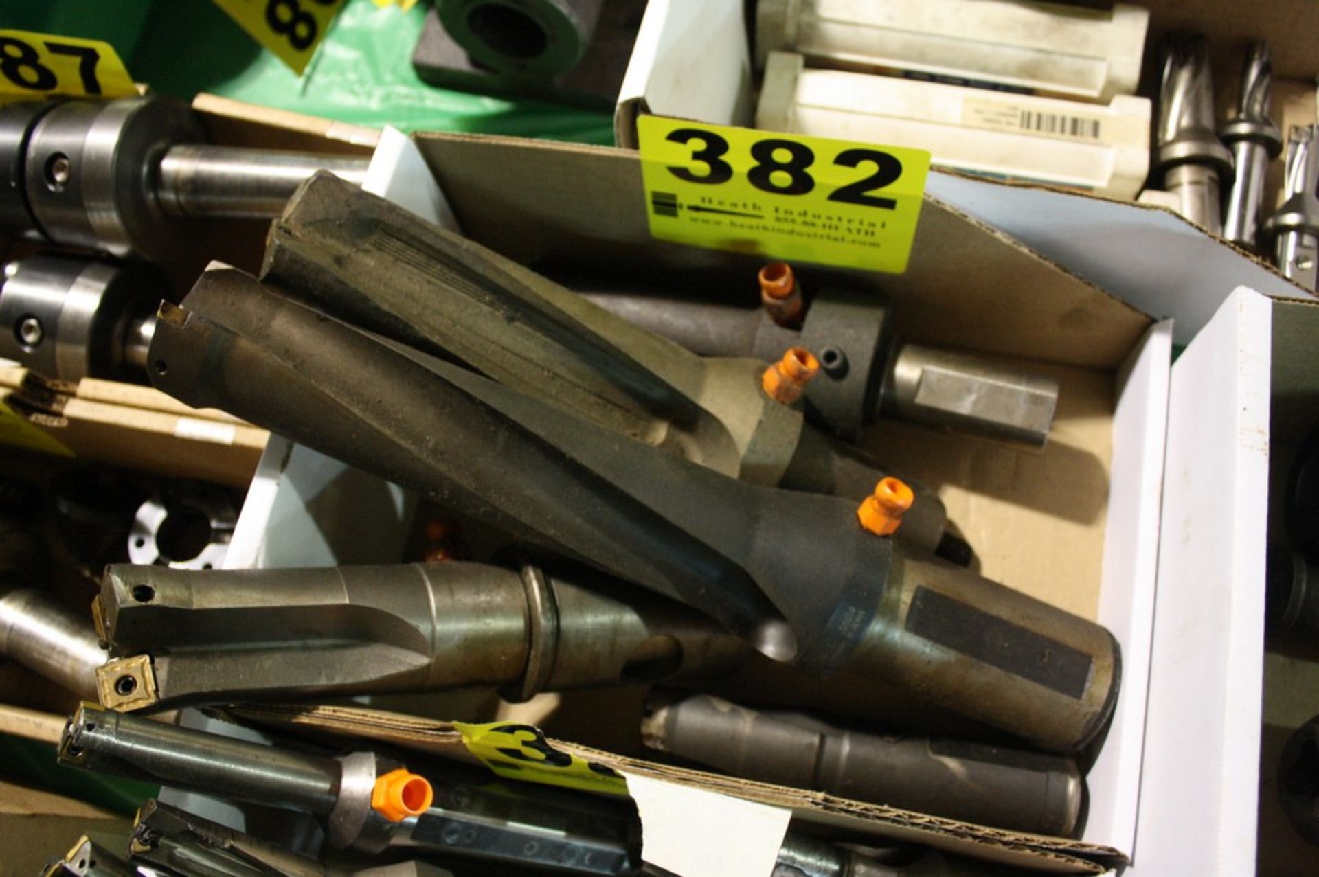 ASSORTED INDEXABLE DRILLS IN BOX