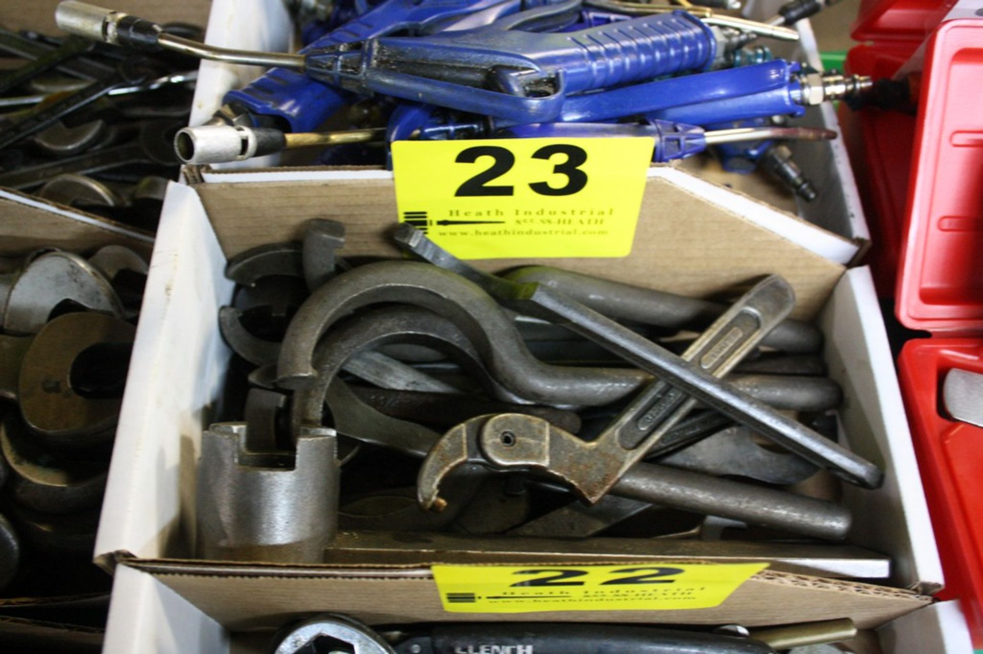 LARGE ASSORTMENT OF SPANNER WRENCHES IN BOX