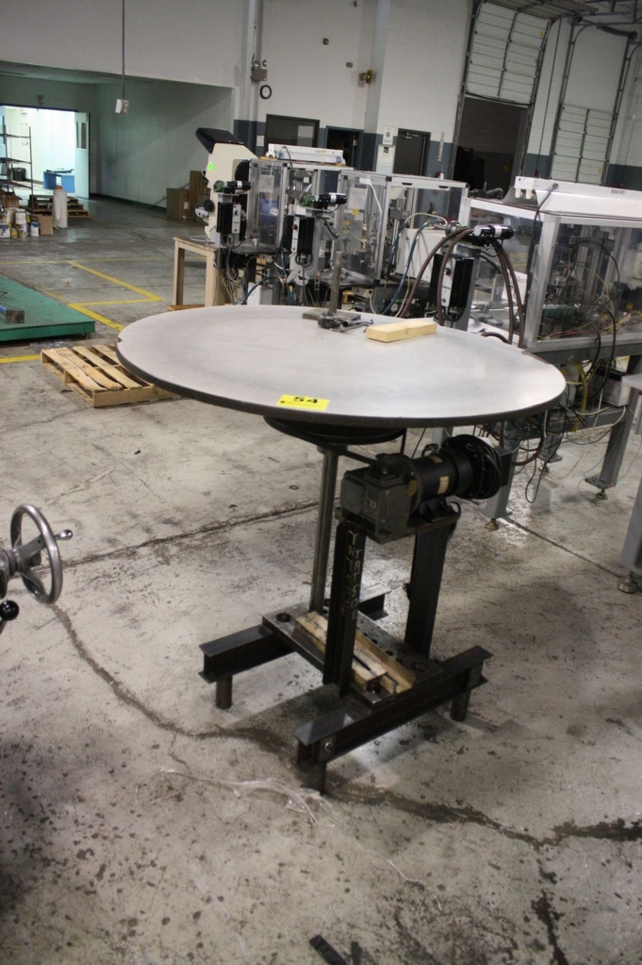 MOTORIZED TURNTABLE WITH DAYTON VARIABLE SPEED CONTROL, MOUNTED ON STEEL STAND