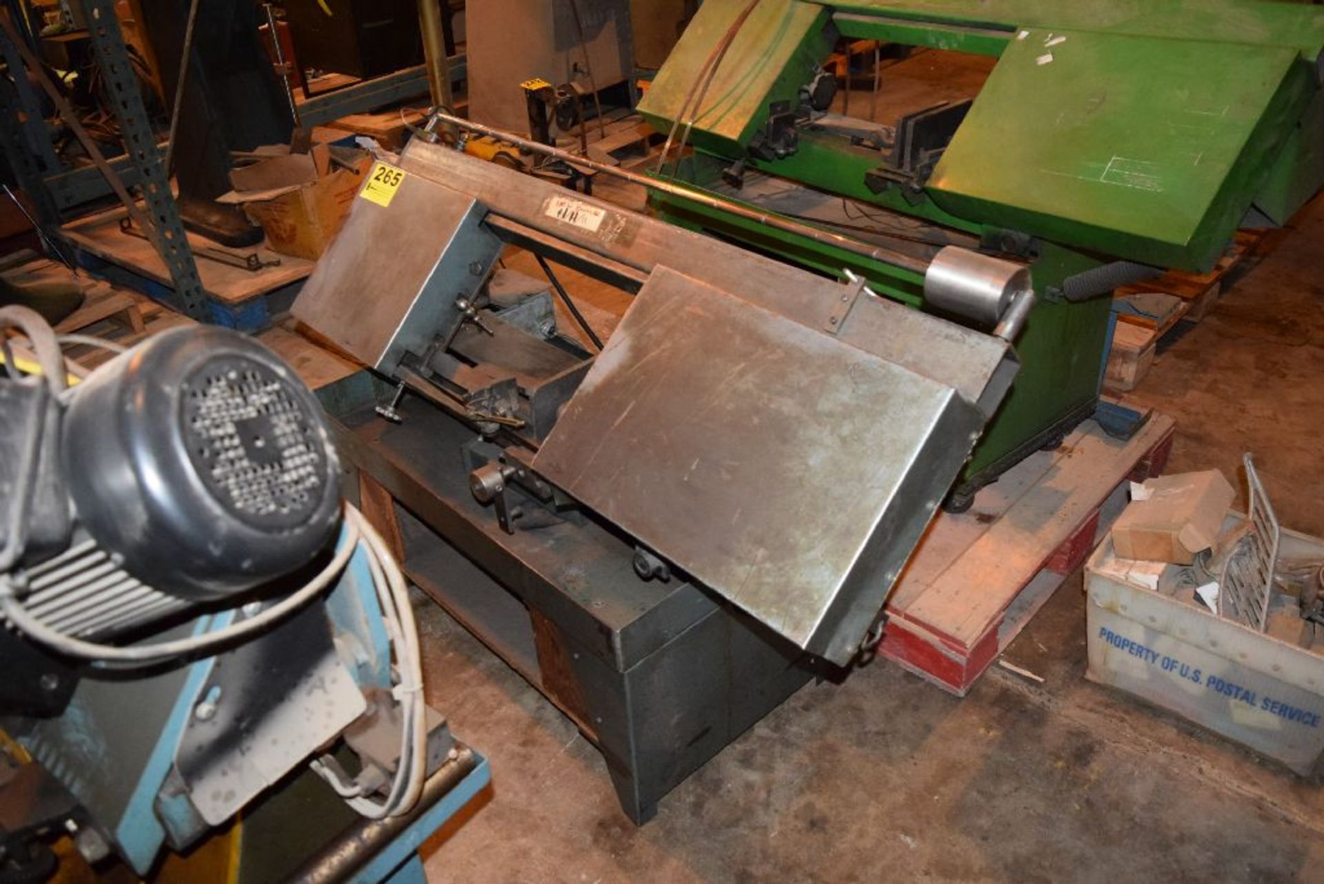 HORIZONTAL METAL CUTTING BAND SAW