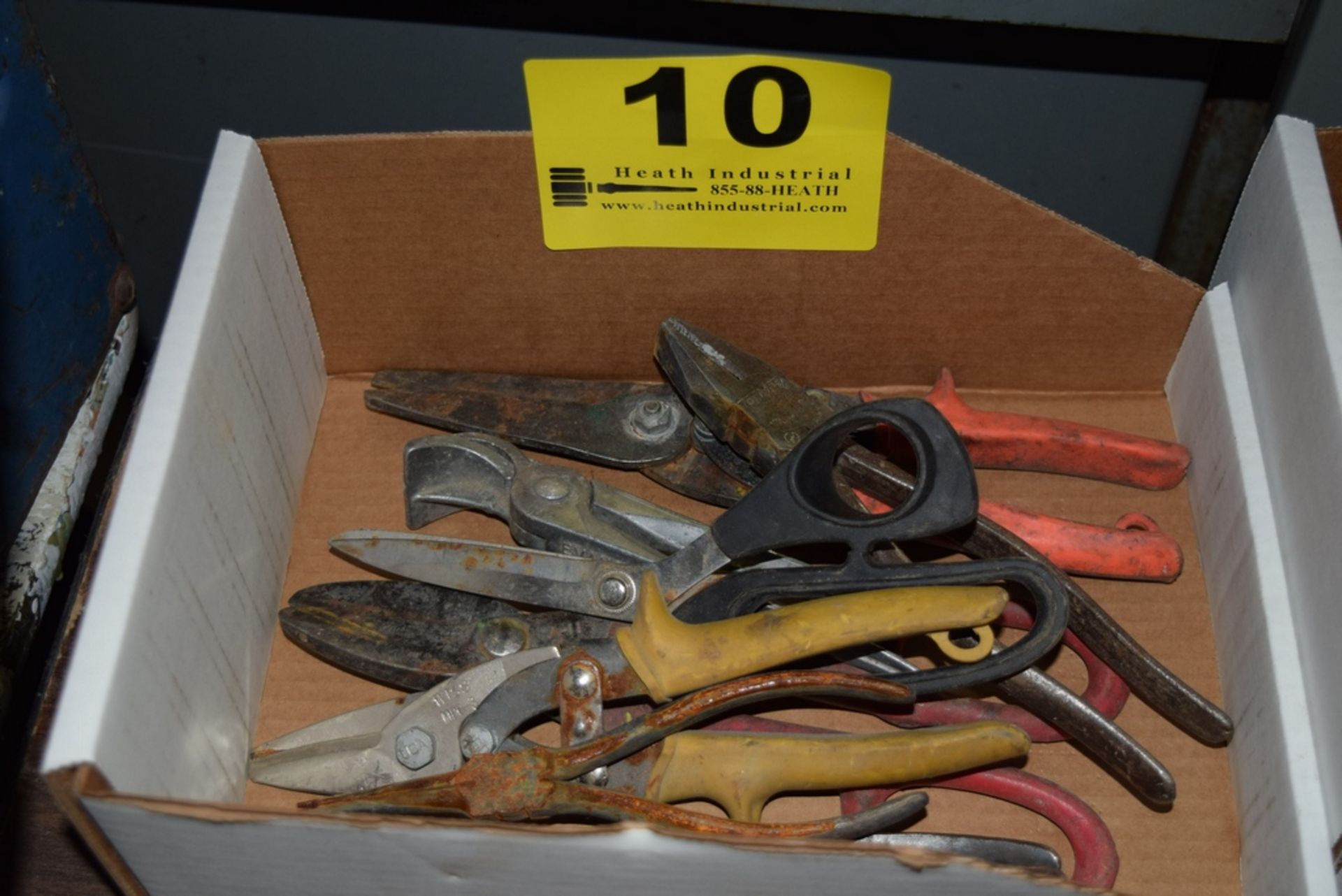 LOT ASSORTED CUTTER & PLIERS