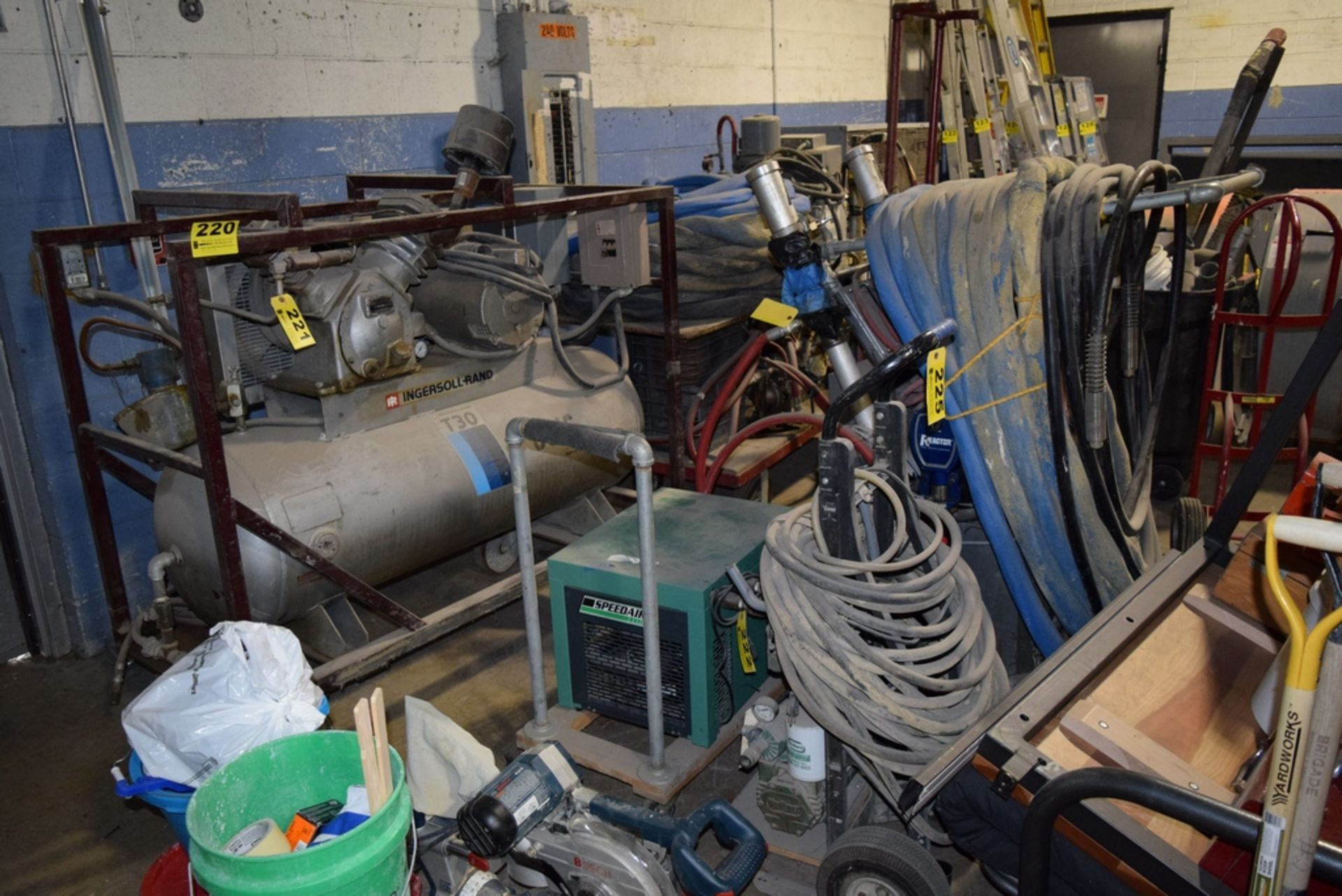BULK BID OFFERING FOR LOTS 221 - 225, AN ENTIRE INSULATION BLOWING SYSTEM