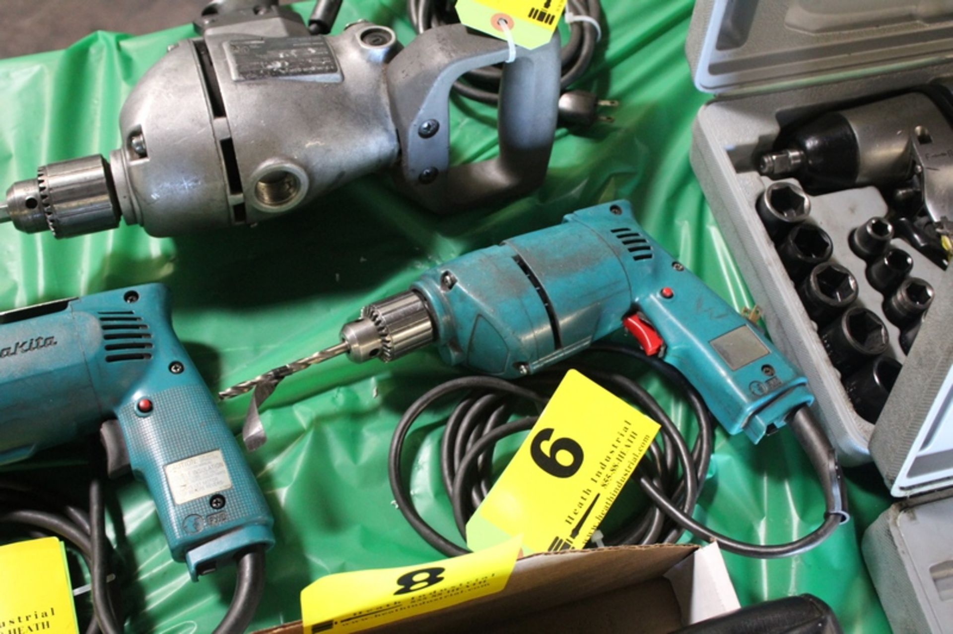3/8" ELECTRIC DRILL