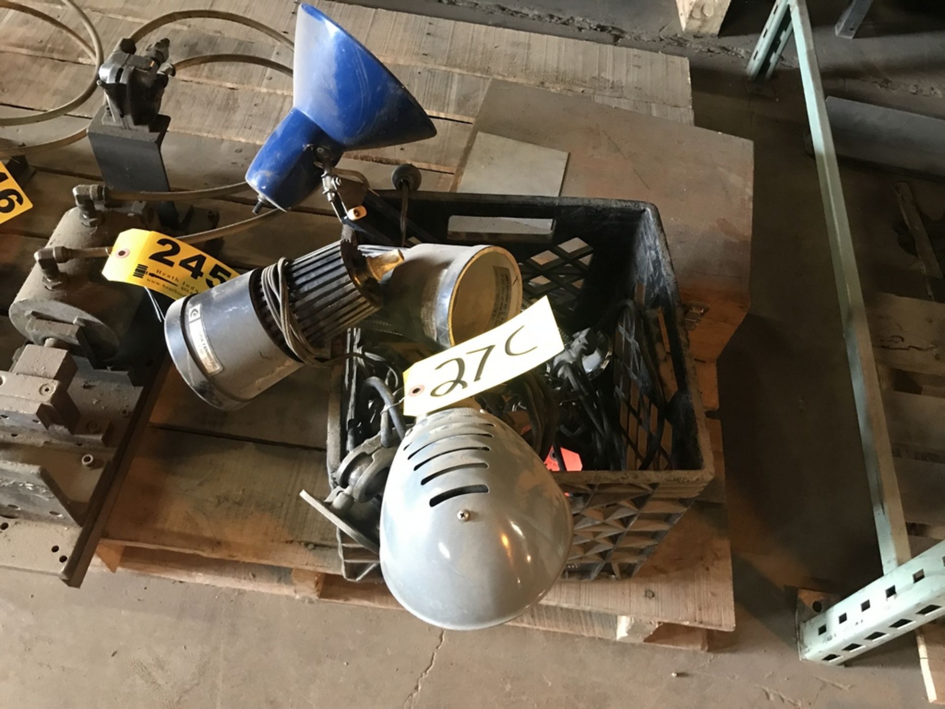 ASSORTED LIGHTS IN CRATE