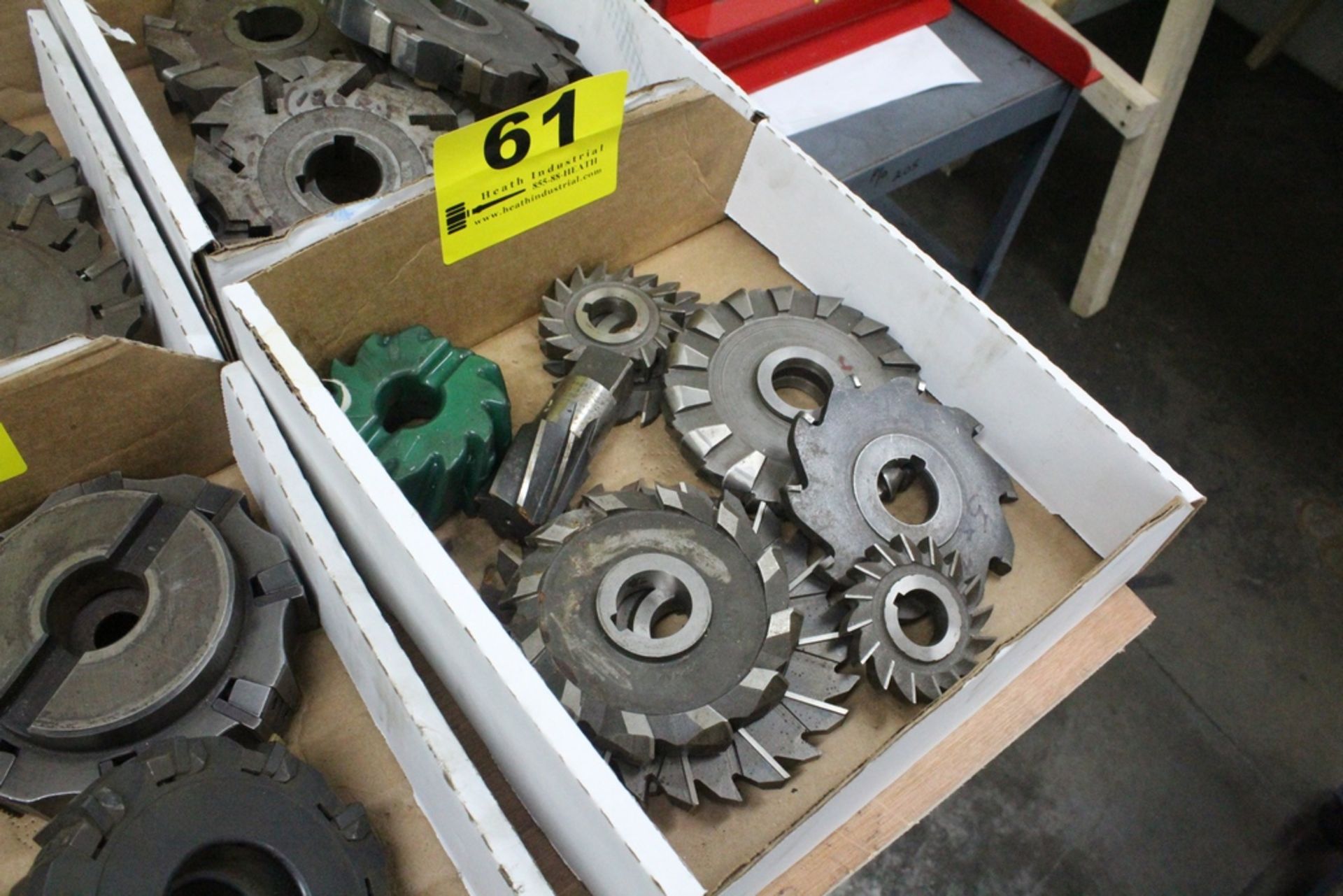 ASSORTED MILLING CUTTERS IN BOX