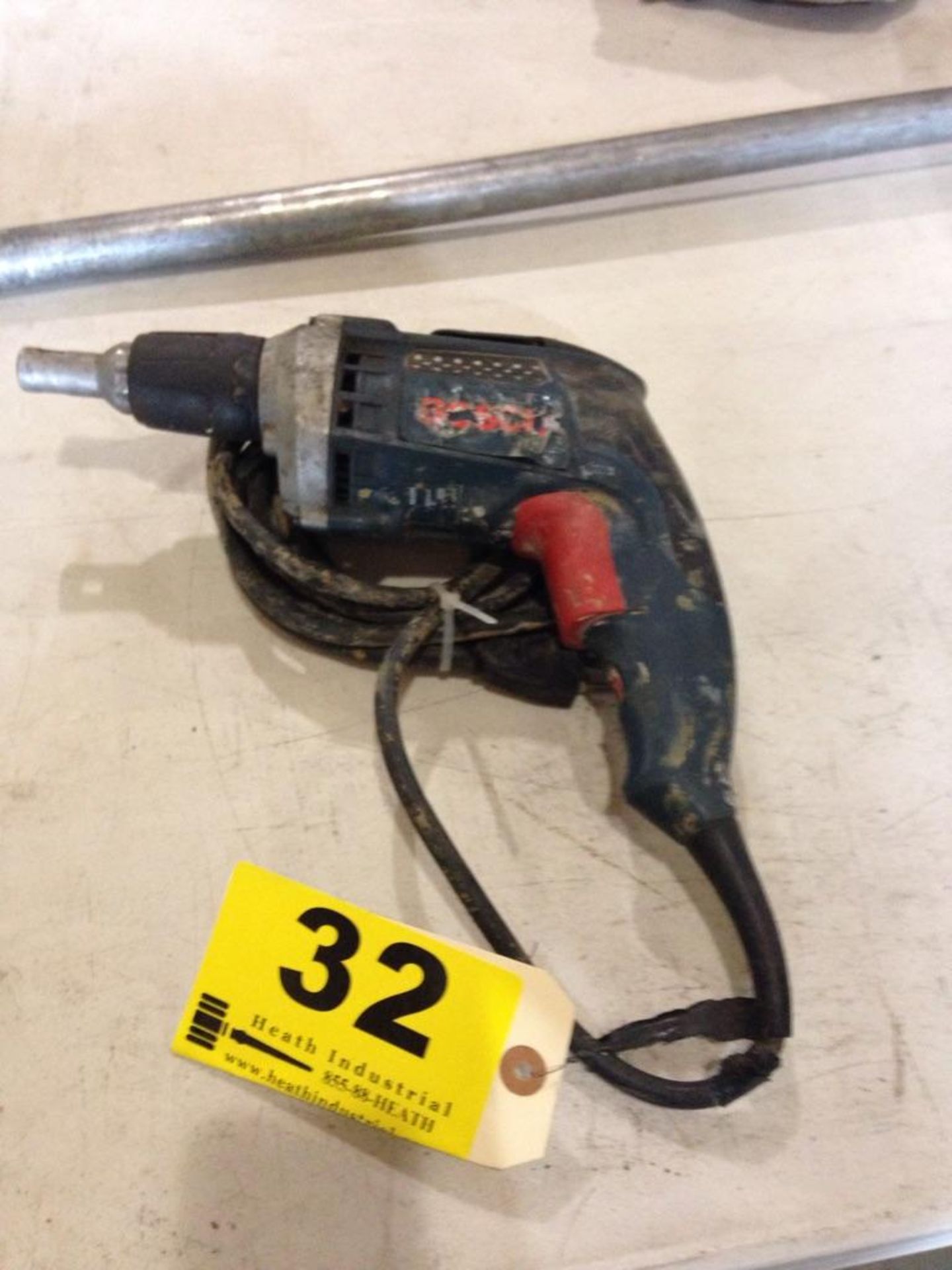 BOSCH ELECTRIC SCREW GUN