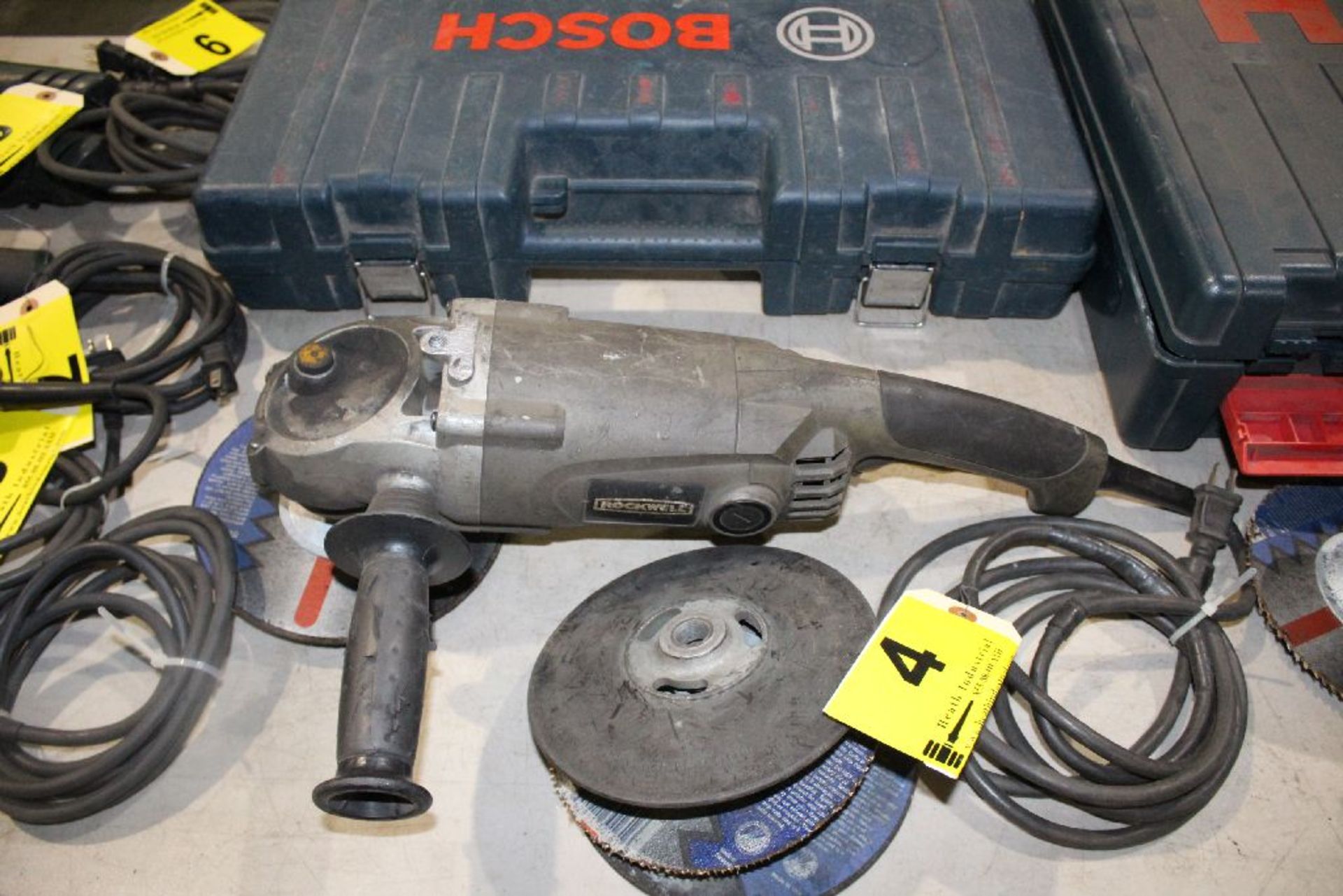 ROCKWELL RIGHT ANGLE HEAVY DUTY SANDER/GRINDER WITH DISCS