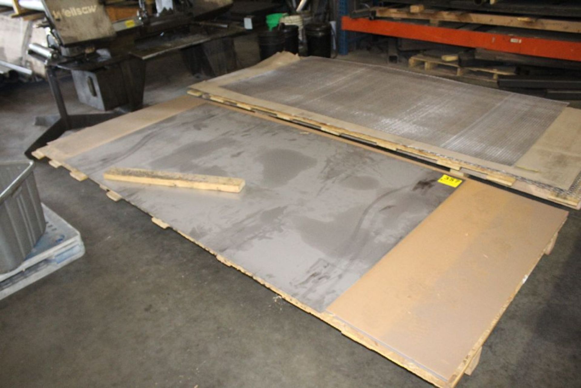 SHEETS OF ALUMINUM ON SKID