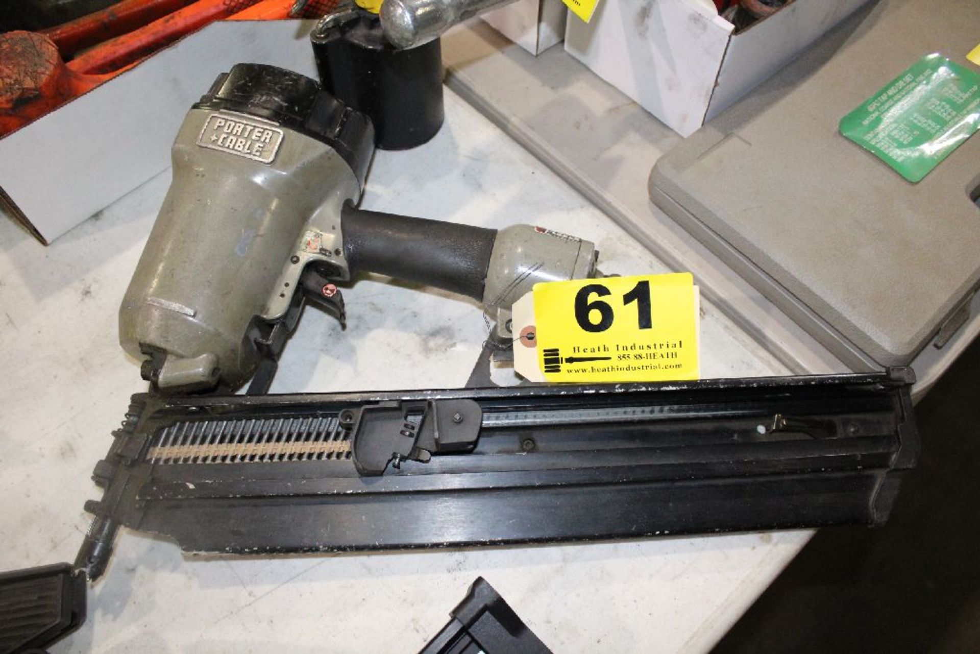 PORTER-CABLE PNEUMATIC NAIL GUN