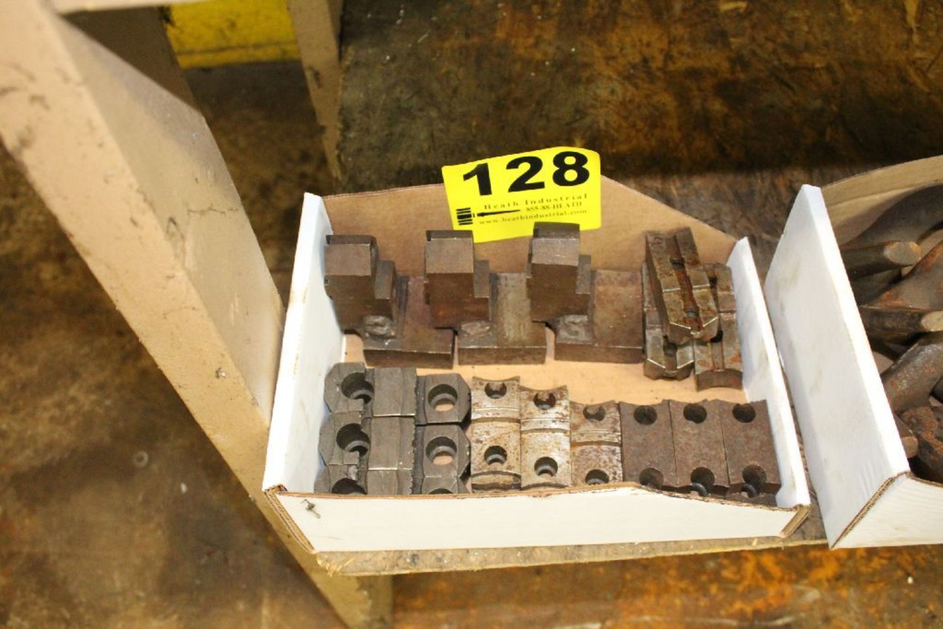 LOT: ASSORTED CHUCK JAWS