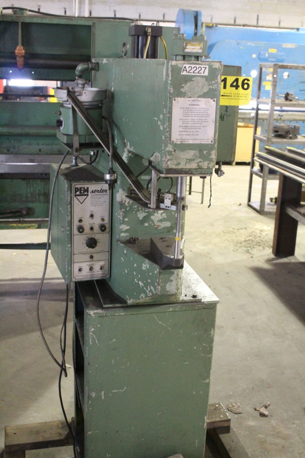 PEM-SERTER 5 TON AUTO PRESS, S/N B3-217, WITH VIBRATORY BOWL FEED - Image 2 of 5