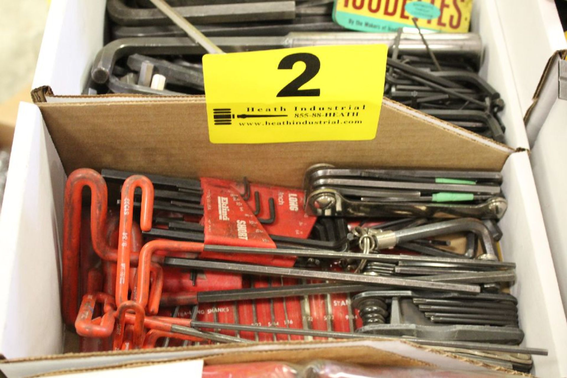 ASSORTED T-HANDLE HEX KEYS IN BOX