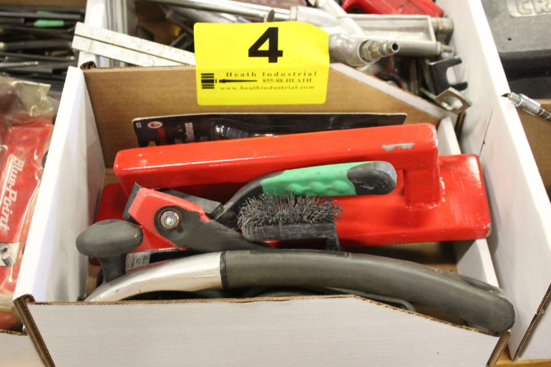 ASSORTED WIRE BRUSHES AND SCRAPERS IN BOX