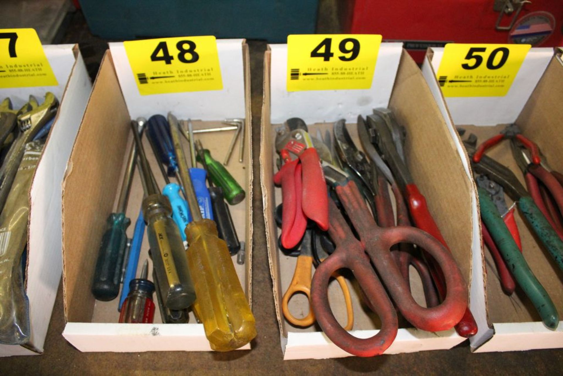 ASSORTED METAL SNIPS IN BOX