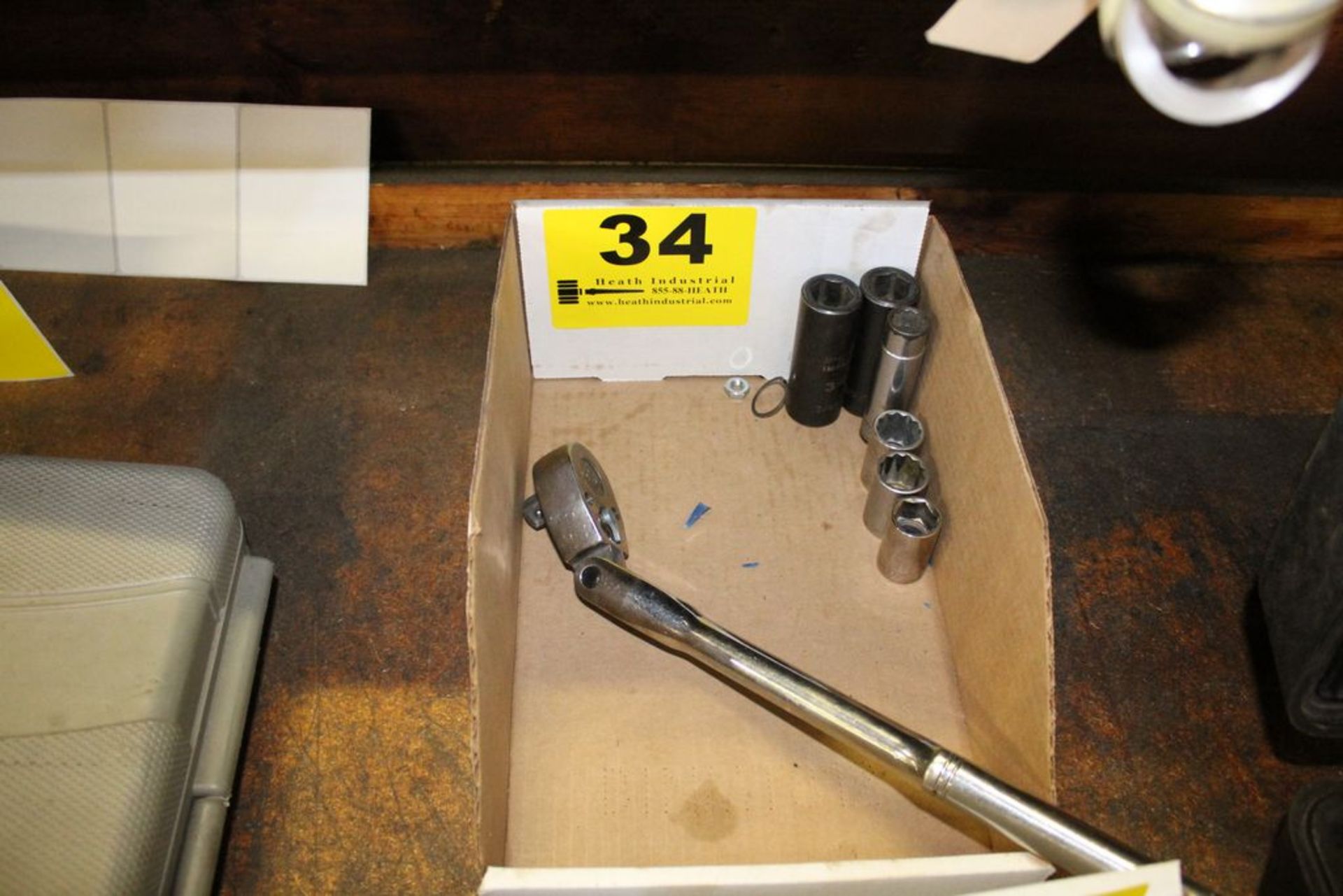 1/2" DRIVE SOCKET WRENCH AND SOCKETS IN BOX