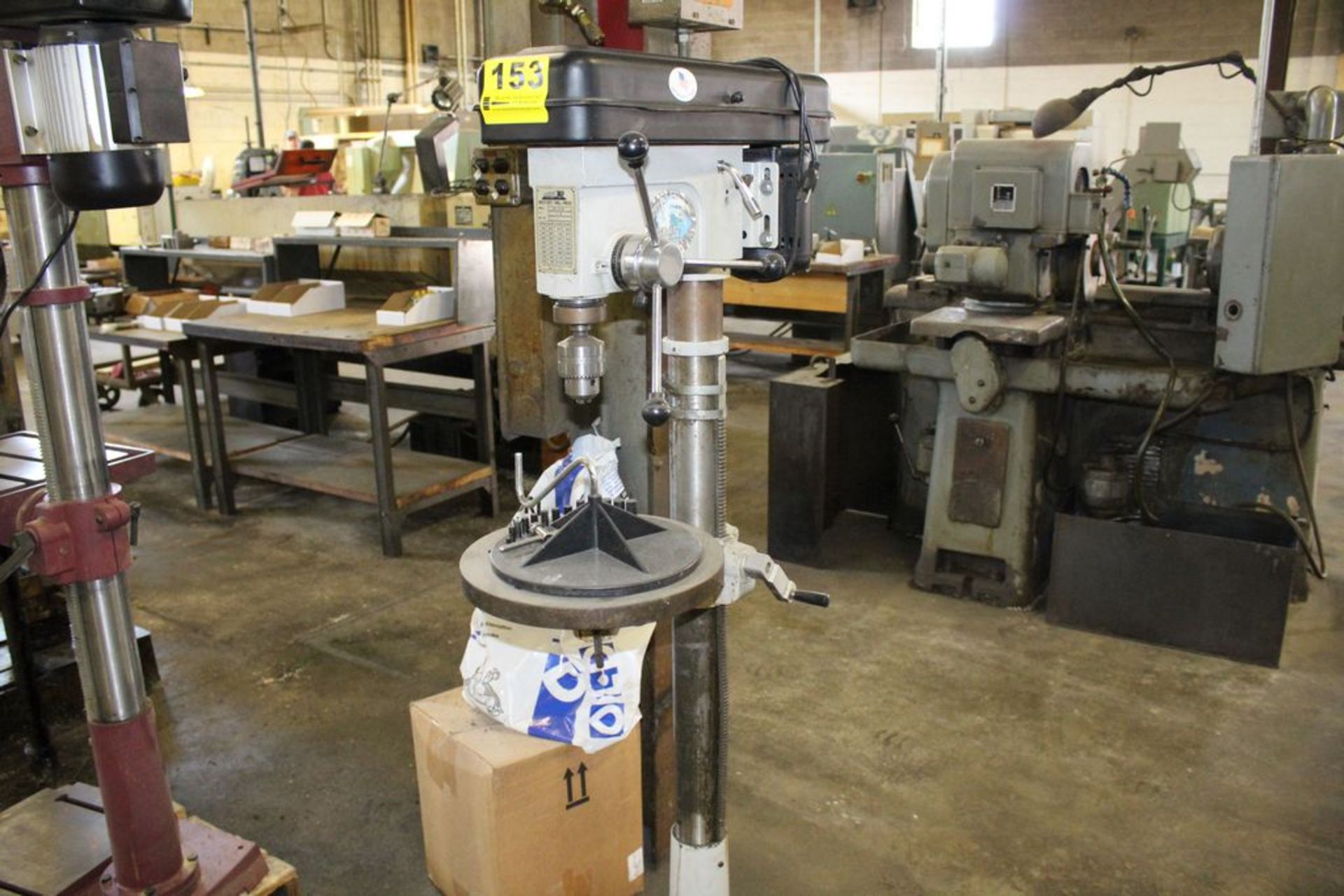 MANHATTEN HEAVY DUTY DRILL PRESS, MODEL 951230, 1/2 HP, 160-3,630 RPM