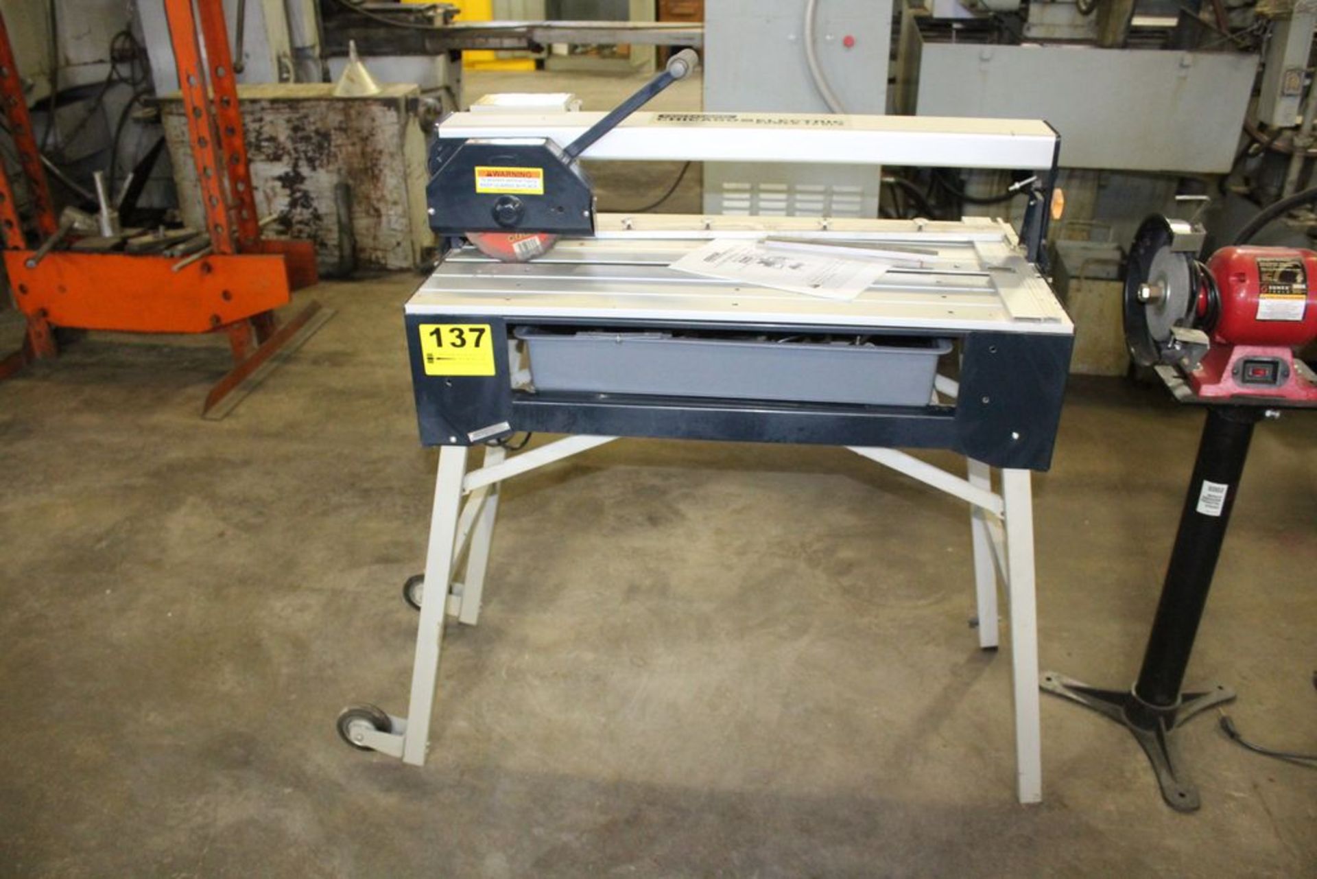 CHICAGO ELECTRIC 1-1/2HP BRIDGE TILE SAW WITH STAND