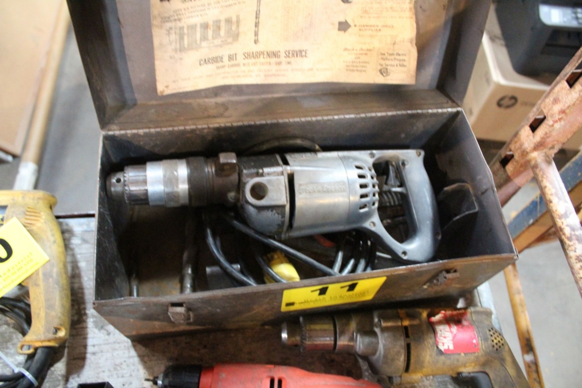 BLACK & DECKER 1/2" HAMMER DRILL