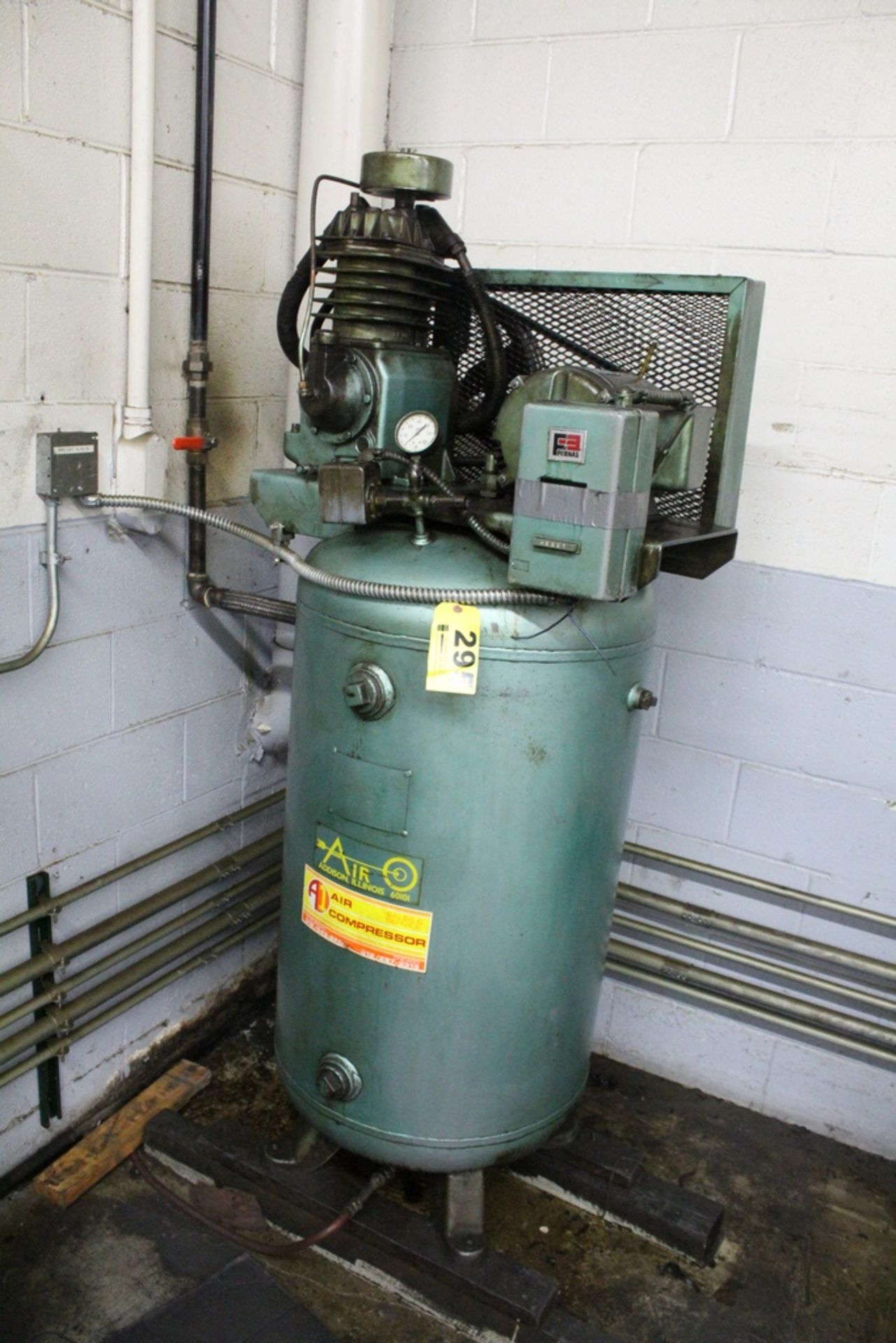 A1 5 HP VERTICAL TANK MOUNTED AIR COMPRESSOR