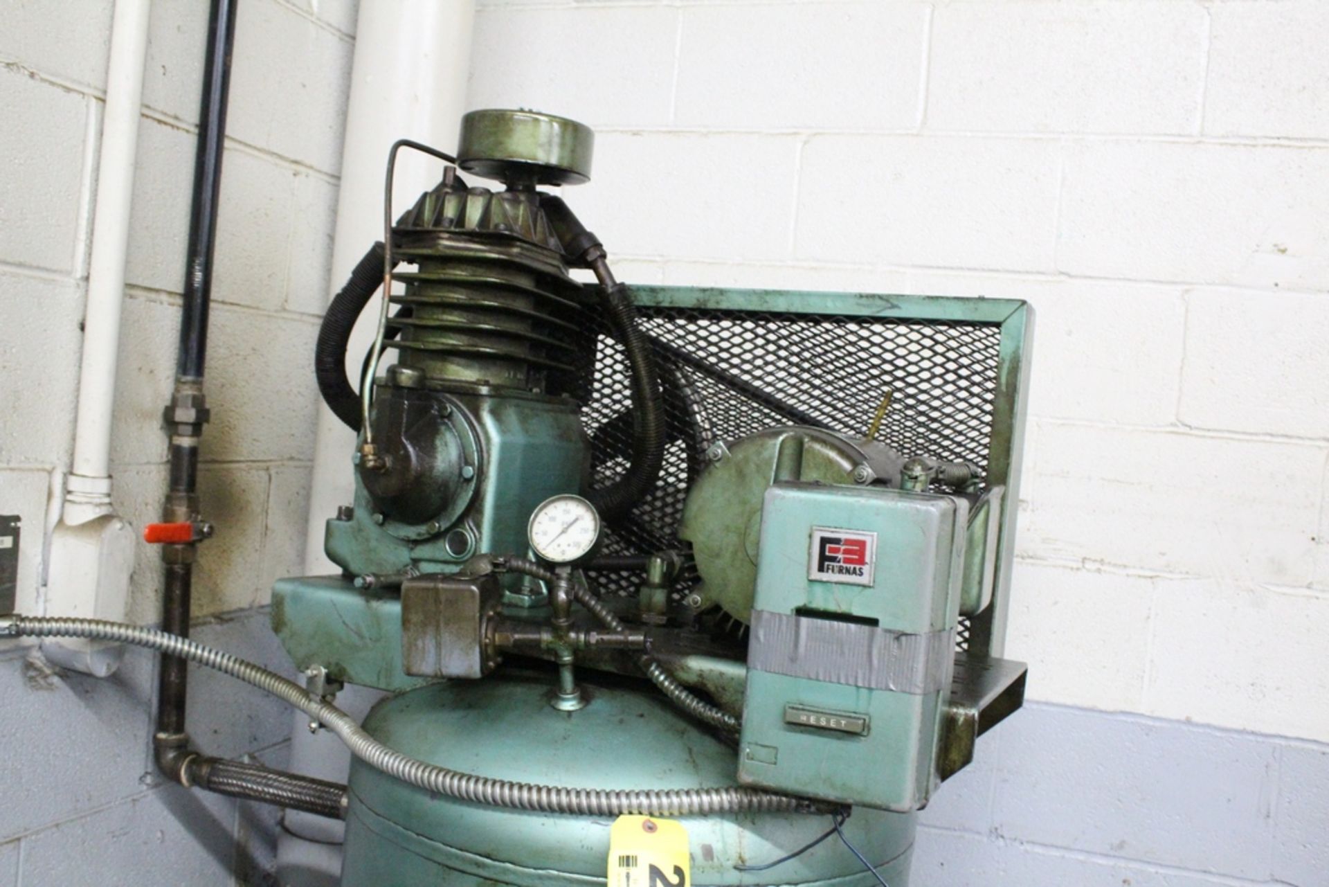 A1 5 HP VERTICAL TANK MOUNTED AIR COMPRESSOR - Image 2 of 3