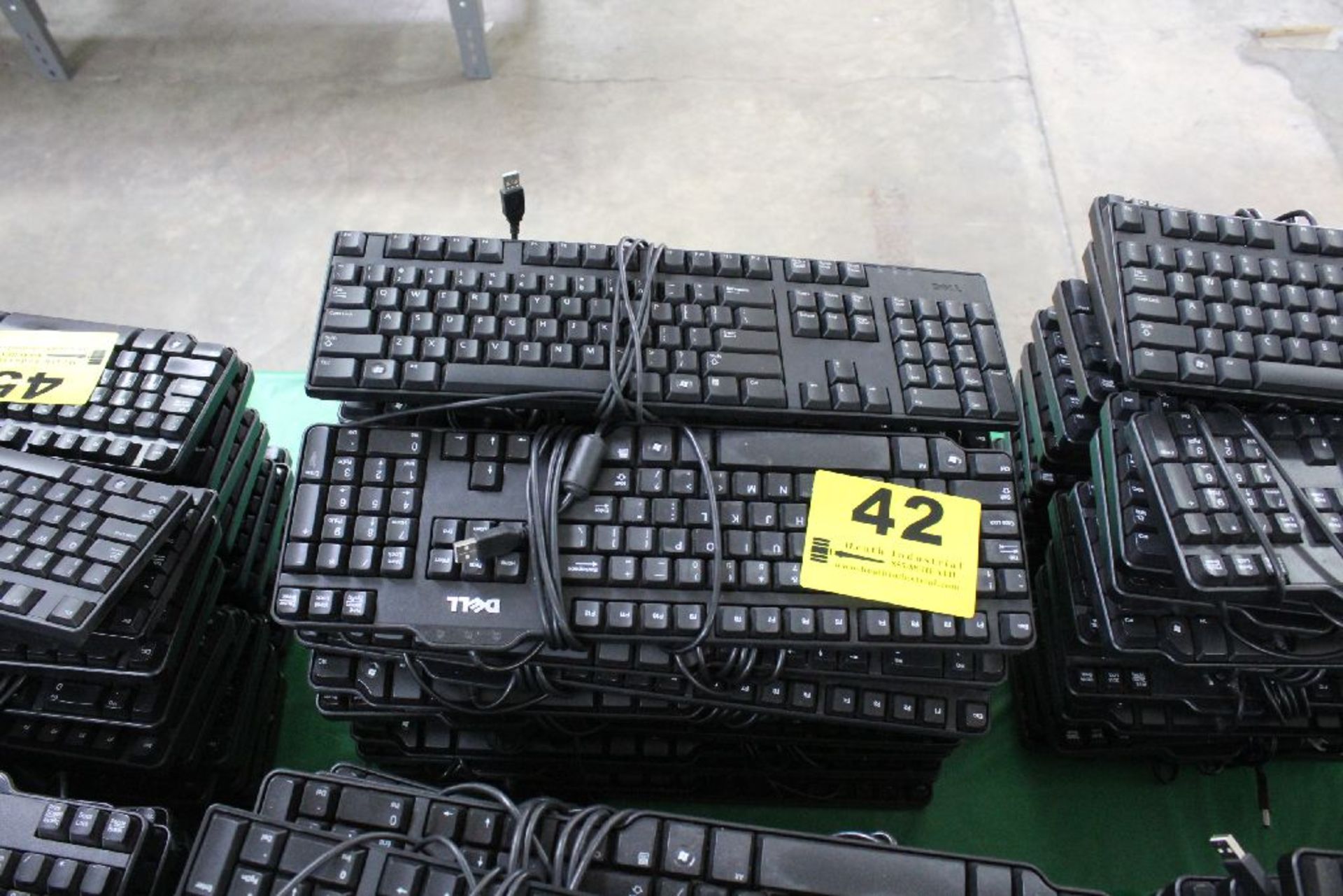 (20) DELL USB KEYBOARDS