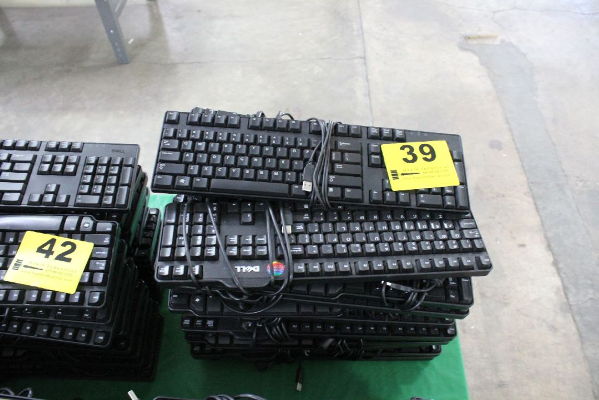 (20) DELL USB KEYBOARDS