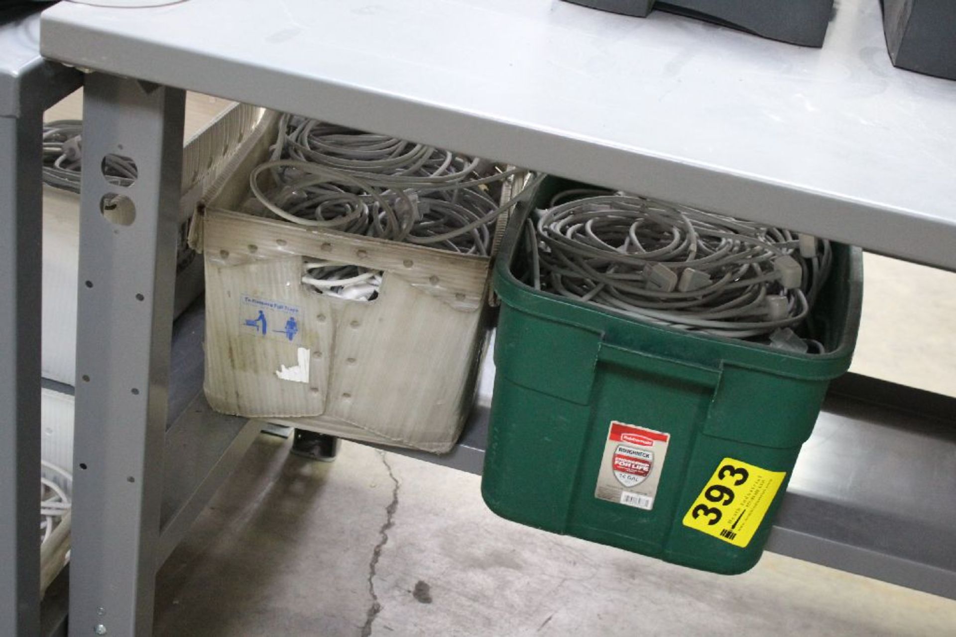 ASSORTED APPLE POWER CORDS IN TWO BOXES