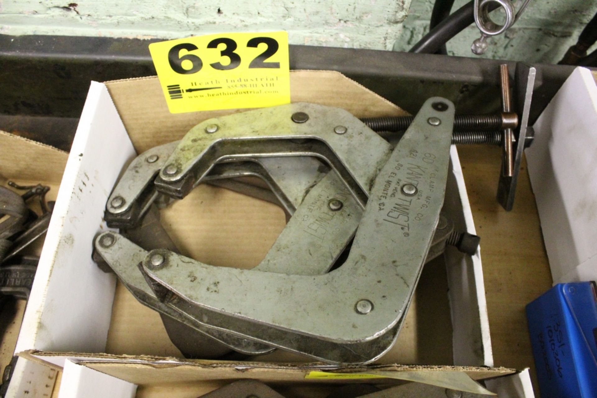 (3) KANT-TWIST CLAMPS IN BOX, MODEL 6D