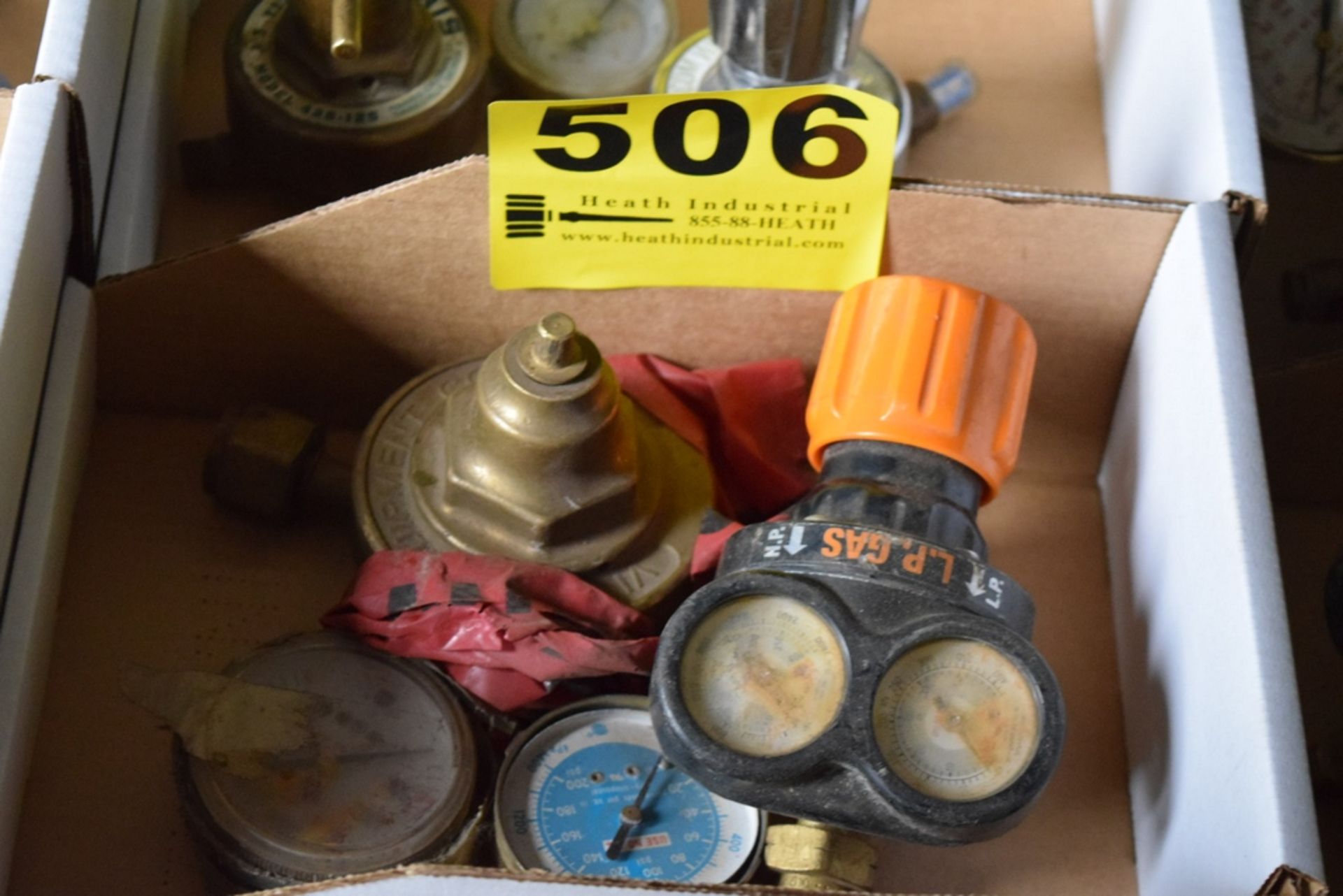 VICTOR EDGE SERIES LP GAS REGULATOR SET IN ONE BOX