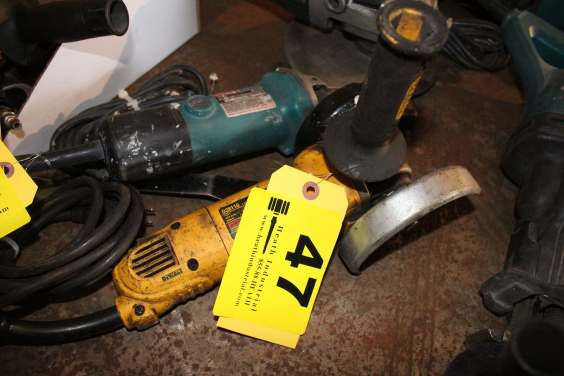 DEWALT MODEL D28110 RIGHT ANGLE GRINDER