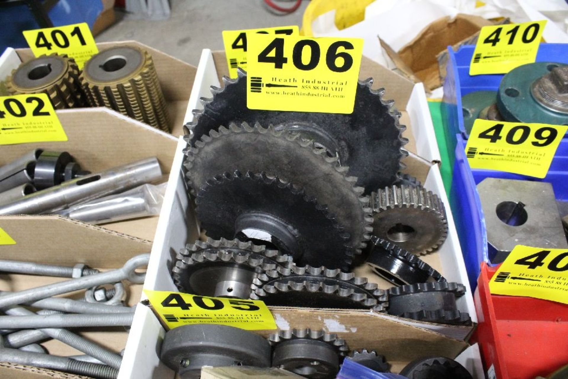 ASSORTED CHAIN GEARS