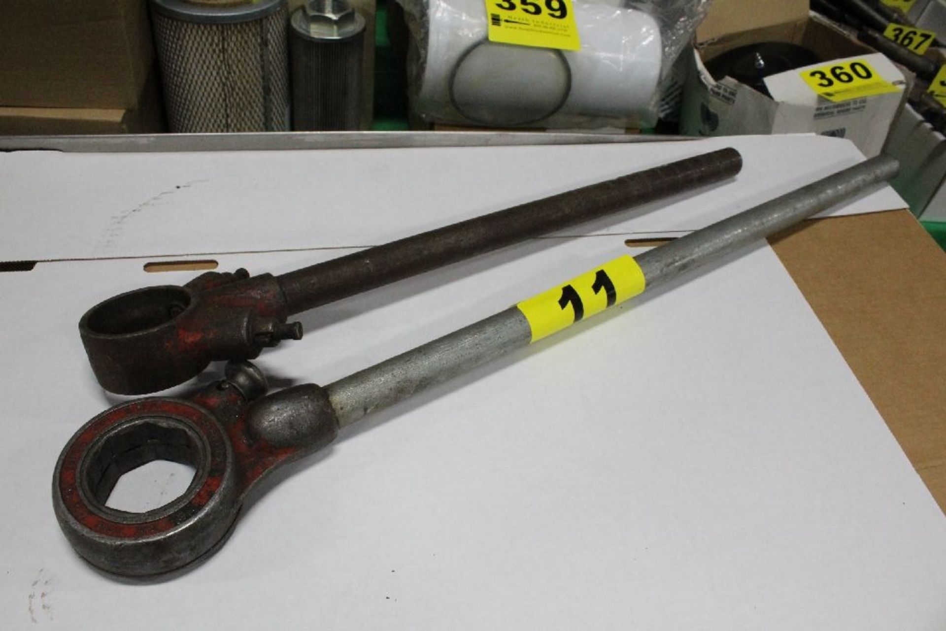 RIDGID NO. 11 AND REED NO. 71 MANUAL PIPE THREADER