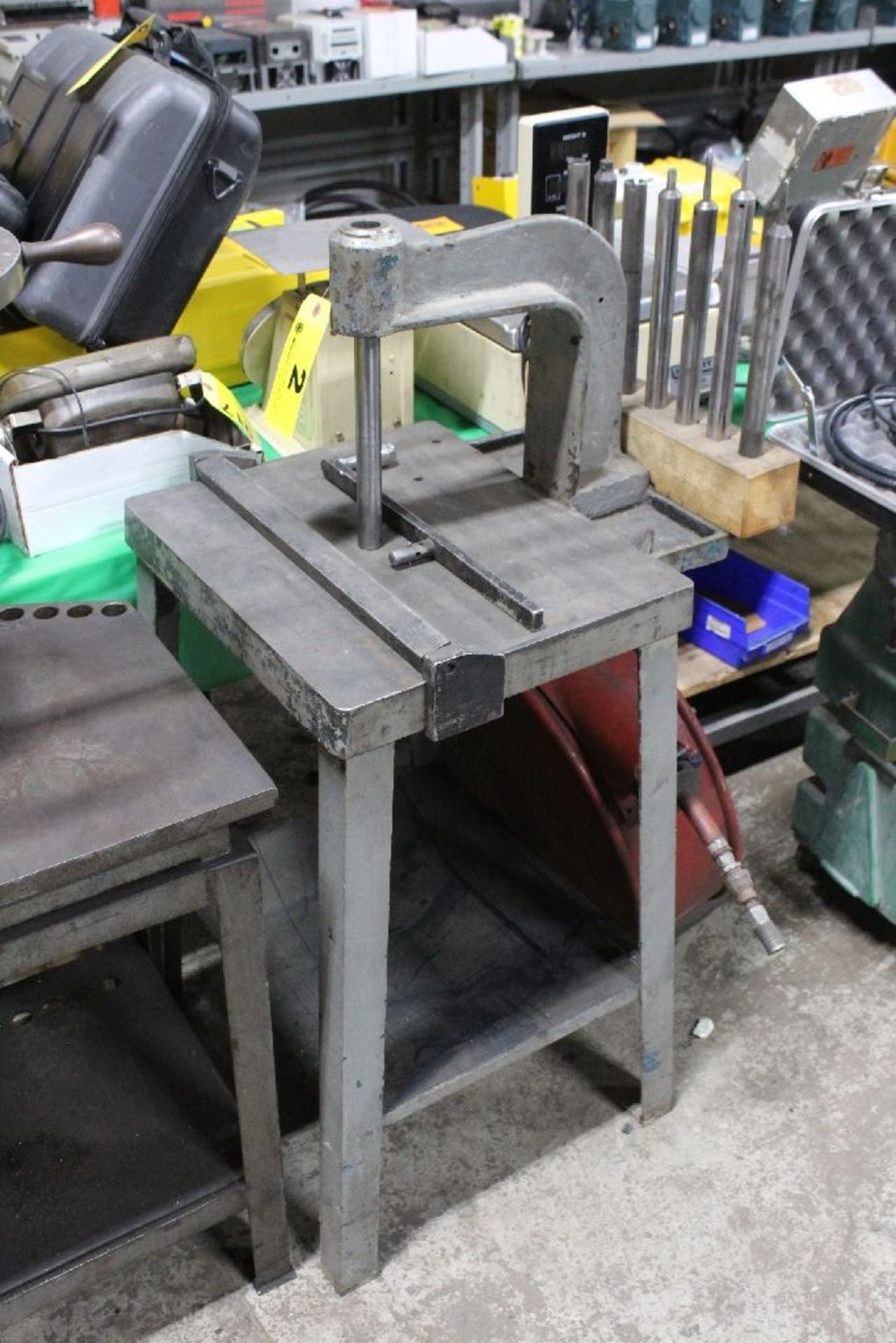 BAYSTATE HAND TAPPER WITH TOOLING