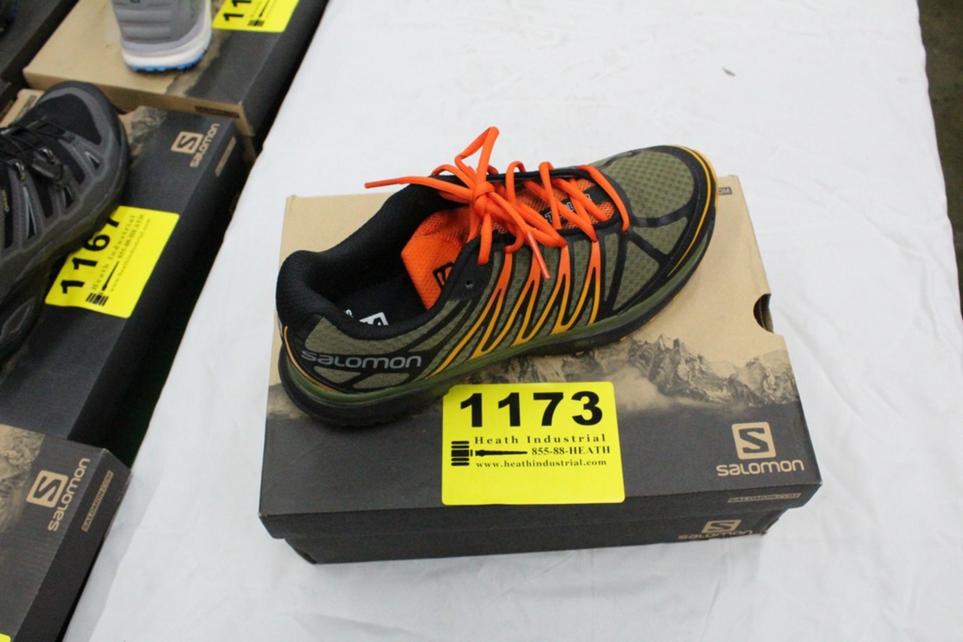 SALOMON X-TOUR RUNNING SHOES, SIZE 9.5