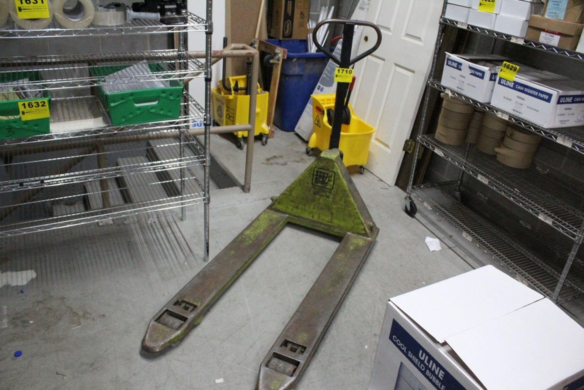 PALLET MULE 5,500 LB. PALLET JACK