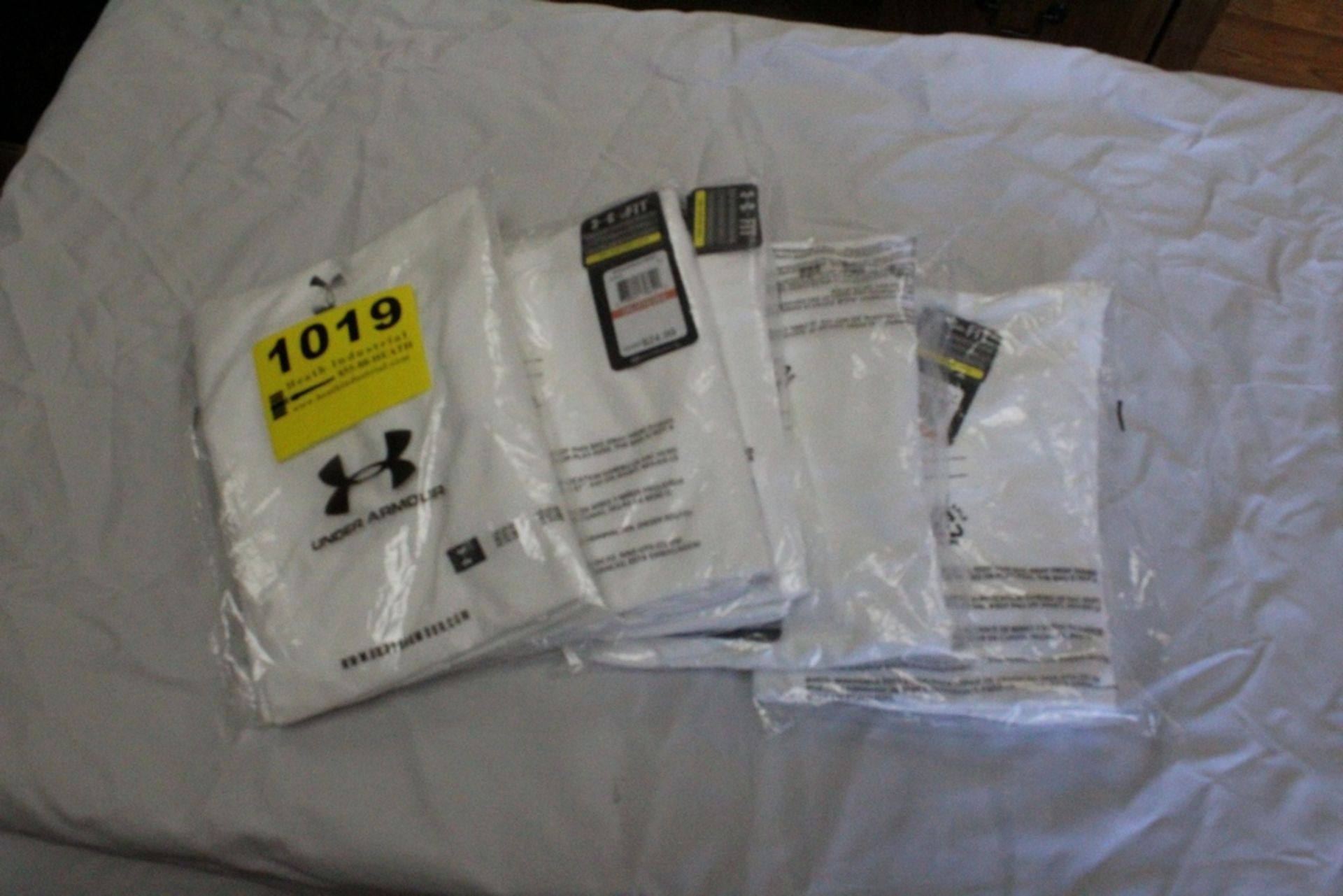 (5) UNDER ARMOUR HEAT GEAR T-SHIRTS, SIZE 3XL