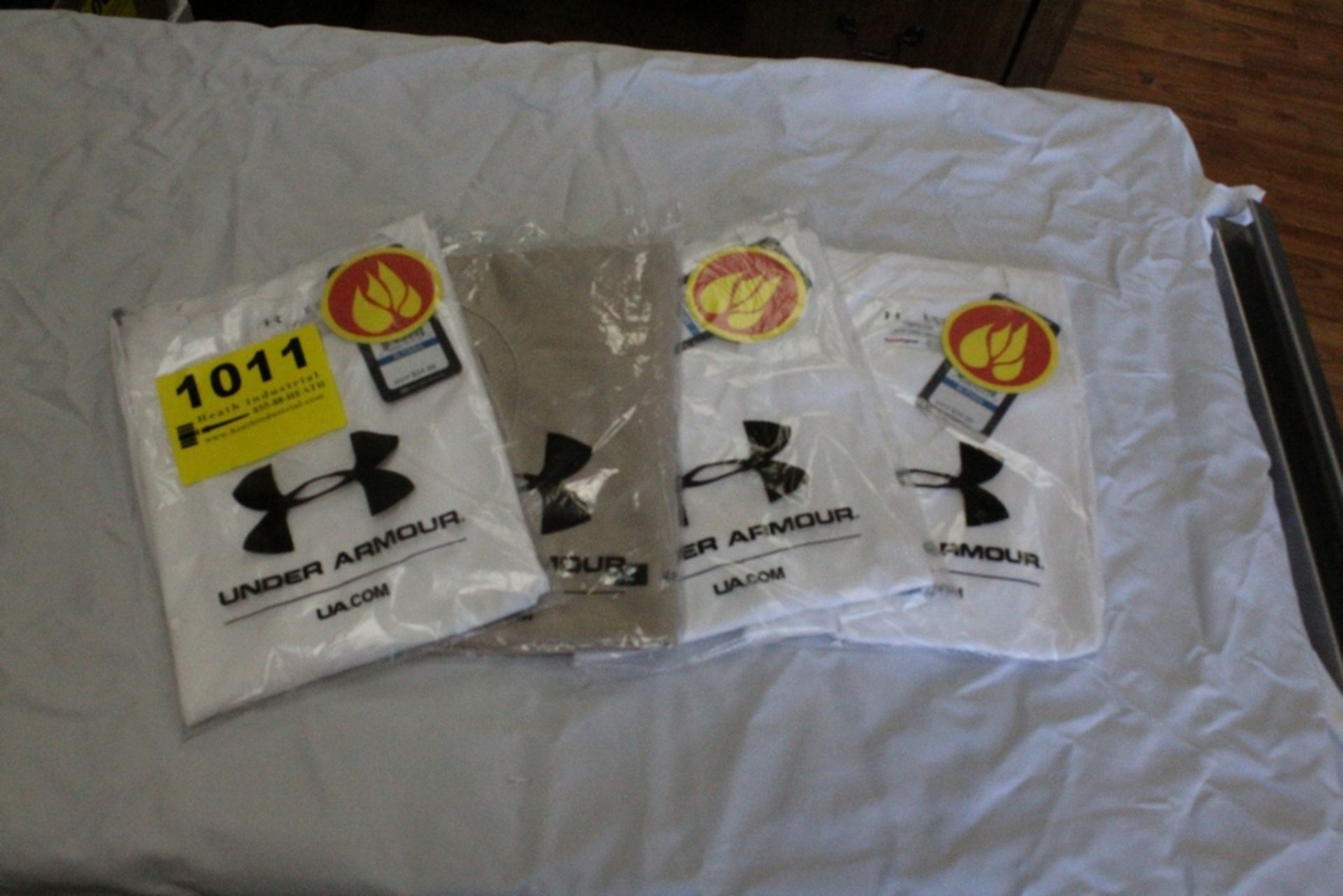 (4) UNDER ARMOUR HEAT GEAR T-SHIRTS, SIZE XL