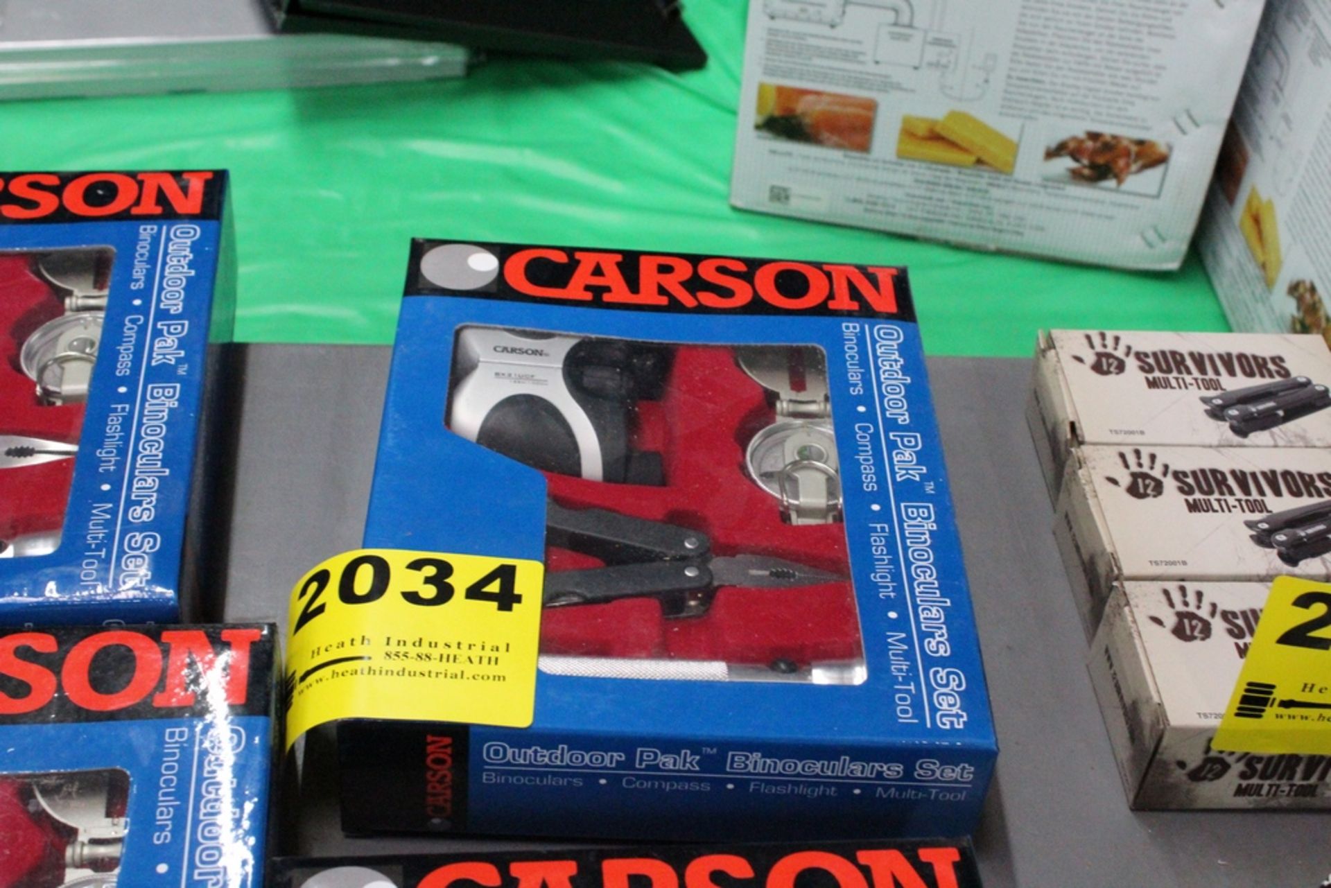 CARSON OUTDOOR PAK BINOCULARS SET