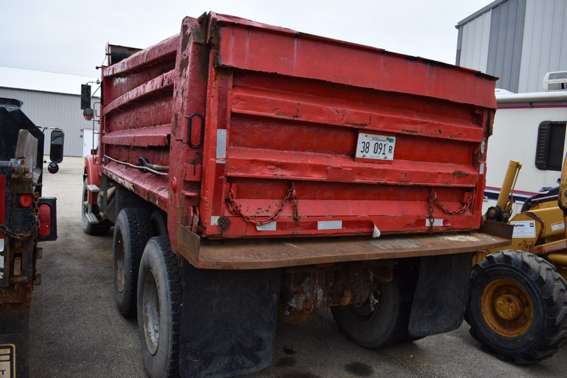 White GMC 16' T/A Dump Truck Vin: 4V2JCBBEXSR836796 (1995) Cat 3306 Diesel, Eaton Fuller 8 Spd, - Image 10 of 24