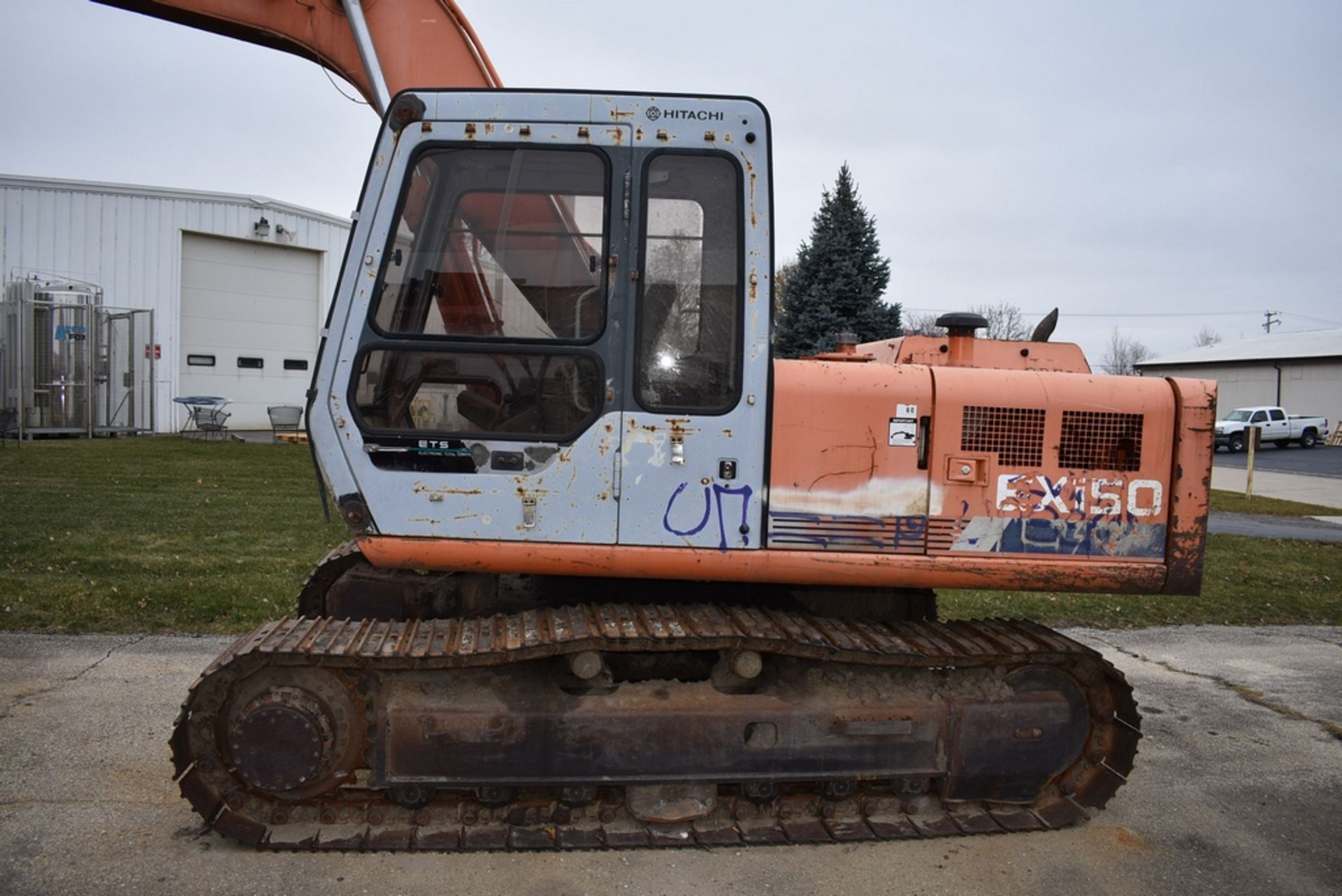 Hitachi EX150 Hydraulic Excavator S/N: 1333515 (1996-est) 36" Bucket, 10'4" (est) Stick, Cab, 19. - Image 8 of 26