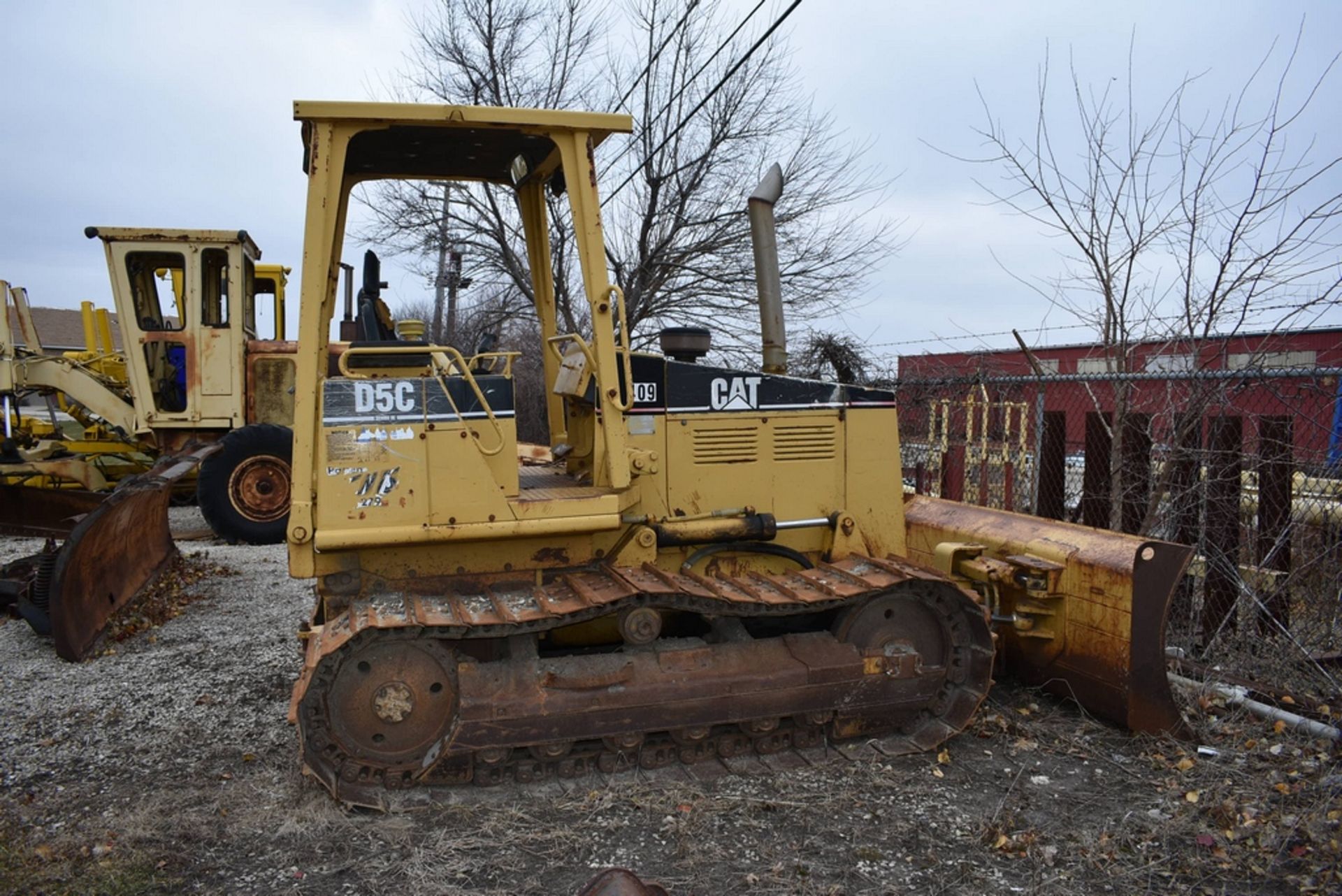 Caterpillar D5C Crawler Tractor S/N: 9DL01781, 6-Way Blade, Canopy, 20" S.B.G. 5,202 Hours Showing - Image 5 of 33