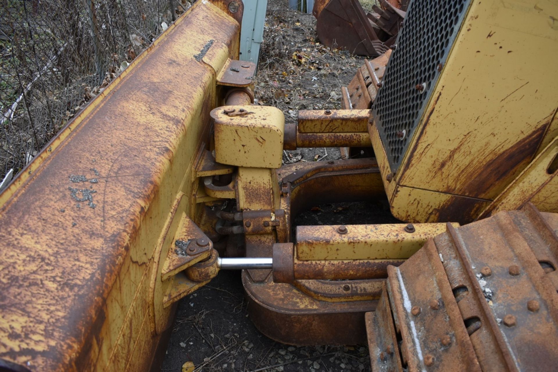 Caterpillar D5C Crawler Tractor S/N: 9DL01781, 6-Way Blade, Canopy, 20" S.B.G. 5,202 Hours Showing - Bild 12 aus 33