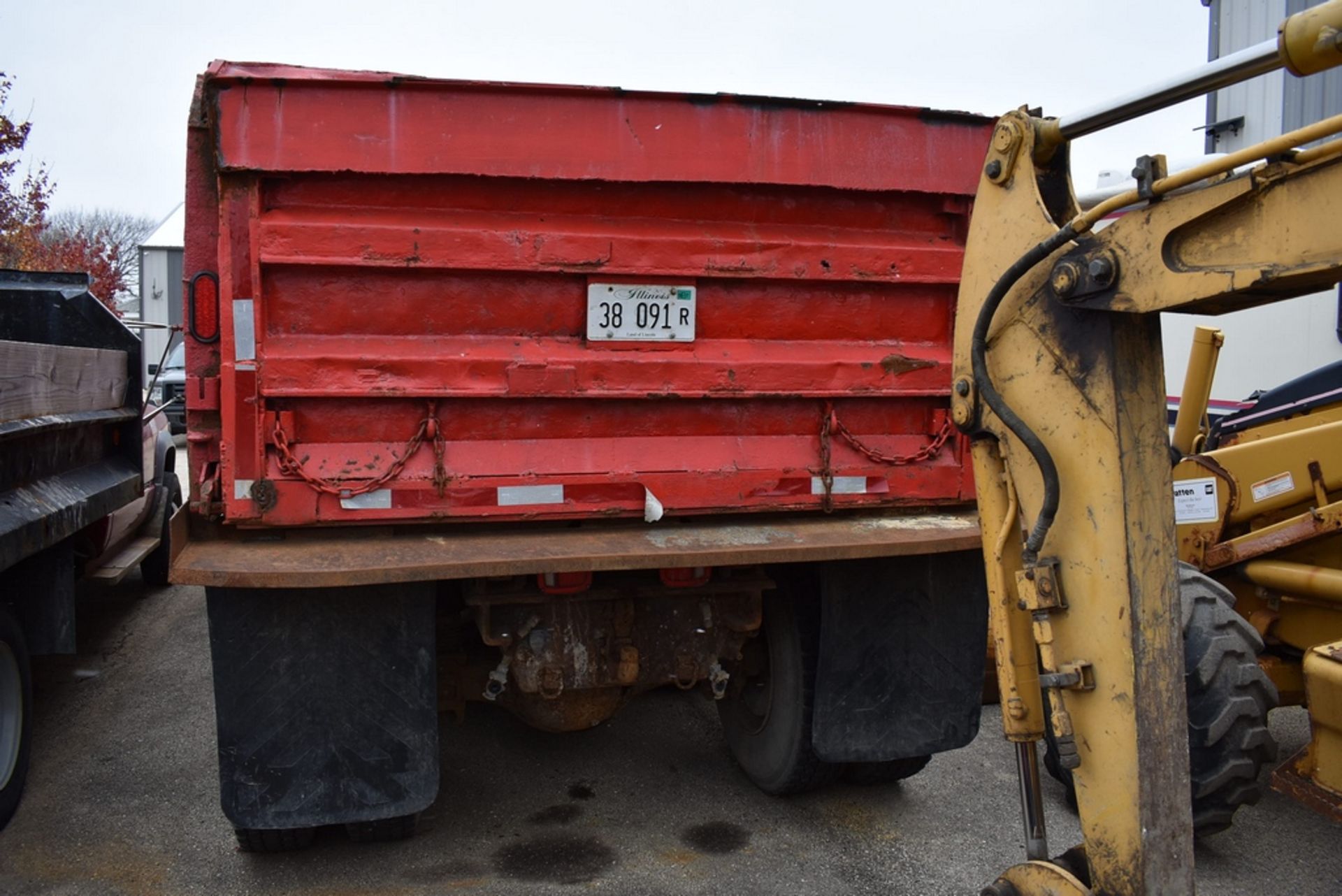 White GMC 16' T/A Dump Truck Vin: 4V2JCBBEXSR836796 (1995) Cat 3306 Diesel, Eaton Fuller 8 Spd, - Image 9 of 24