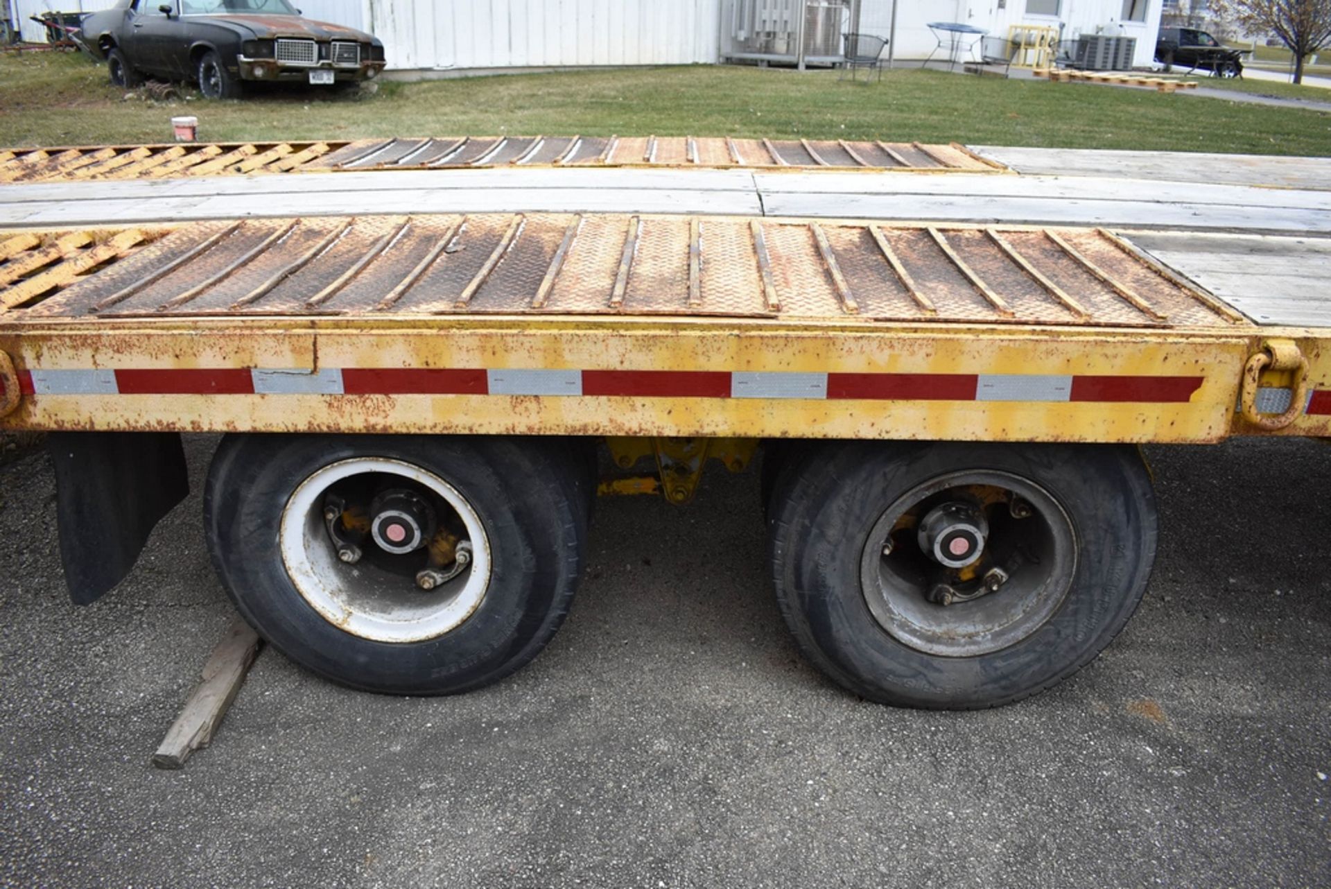 Home Made 96"x 34' T/A Tilt Bed Trailer Vin: TD77429 (1991) 24' Wood Tilt Deck, 4' Front Deck, - Image 3 of 15